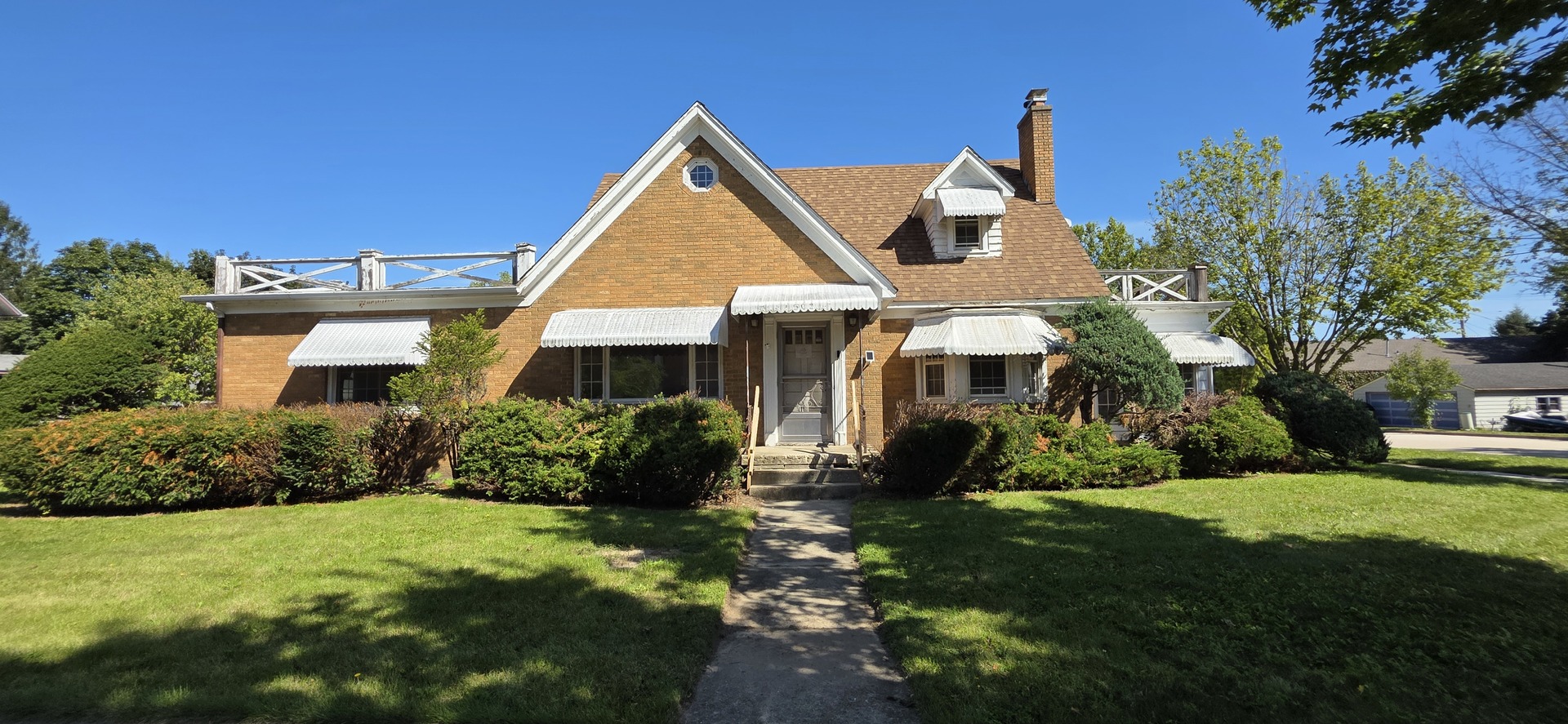 302 Washington Street Property Photo 2
