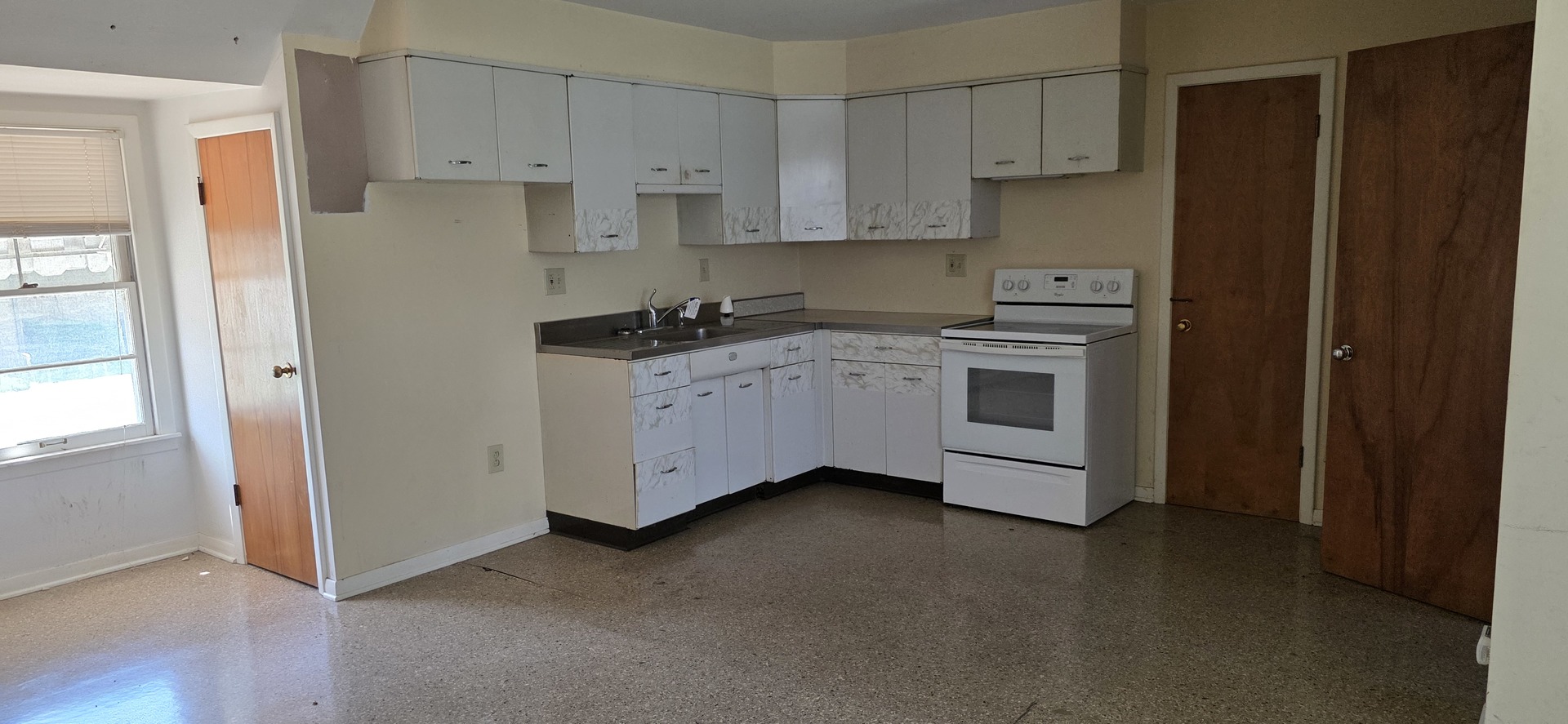 302 Washington Street Property Photo 31