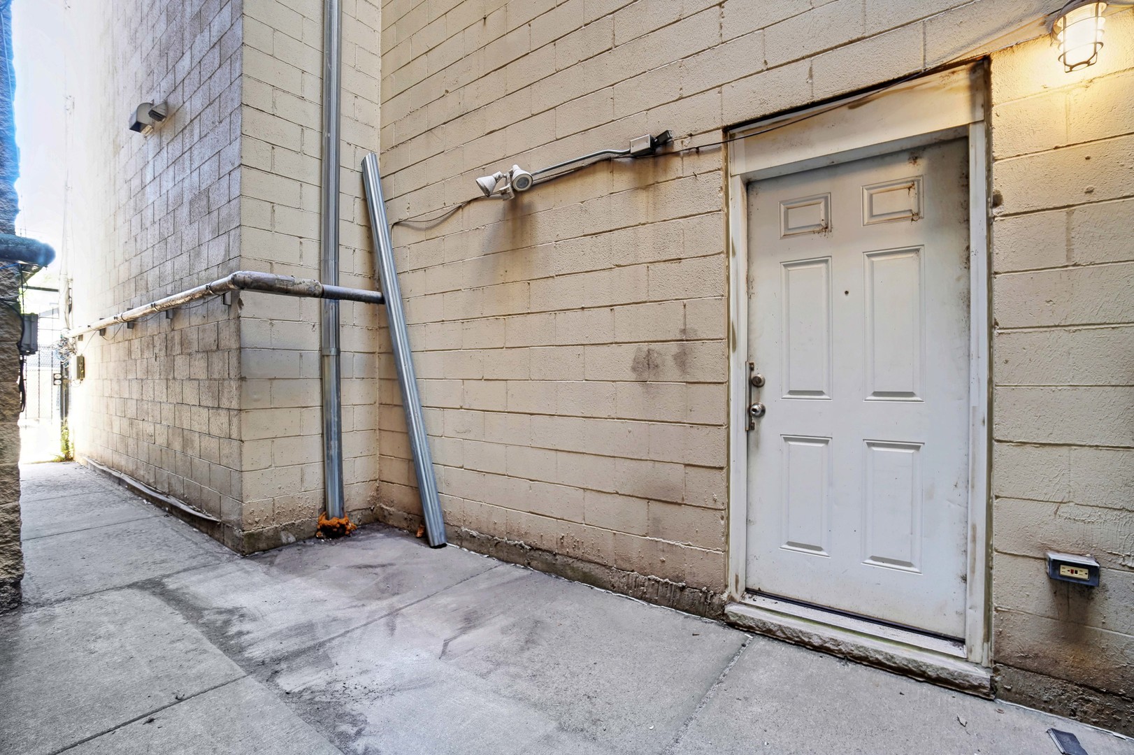 1415 W Chicago Avenue C1 Property Photo 9