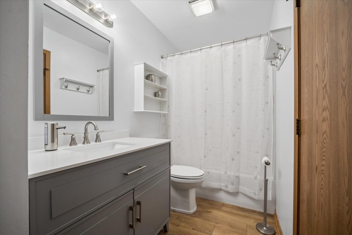 1185 S Appletree Lane Property Photo 9