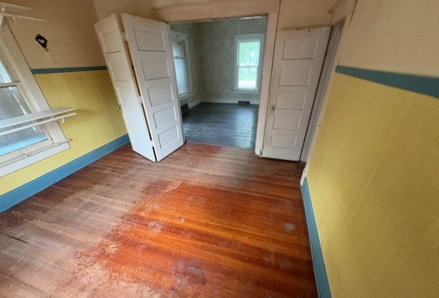 103 S Chicago Avenue Property Photo 8