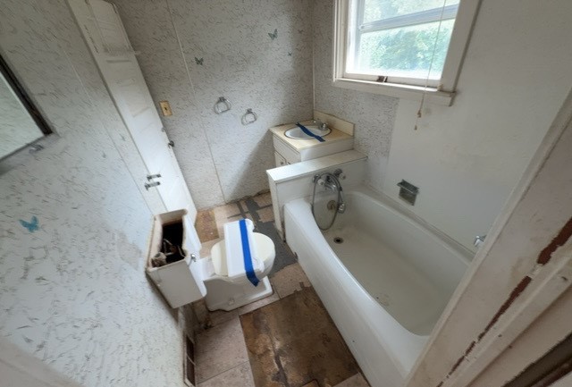 103 S Chicago Avenue Property Photo 9