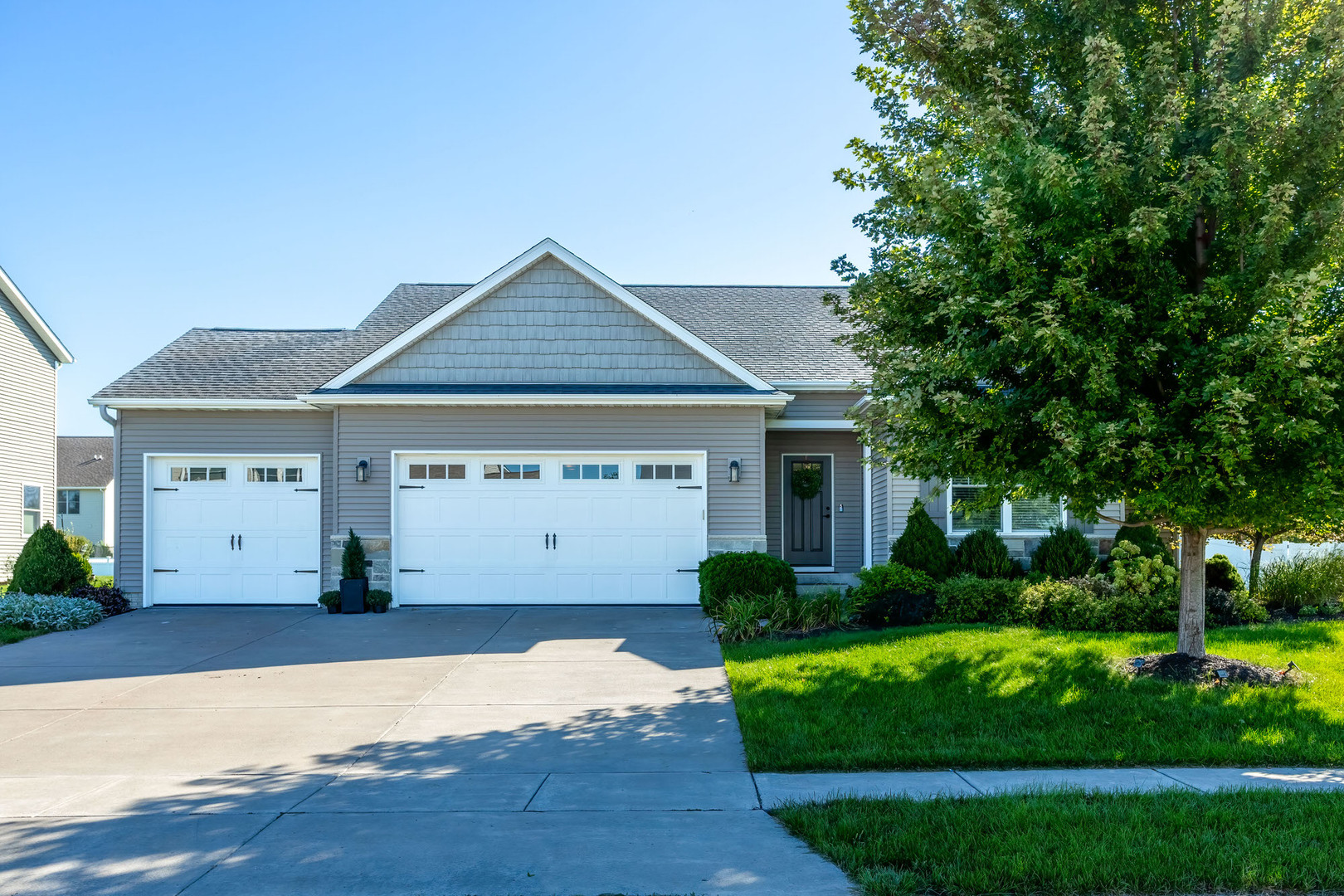 5659 Idaho Drive Property Photo 1