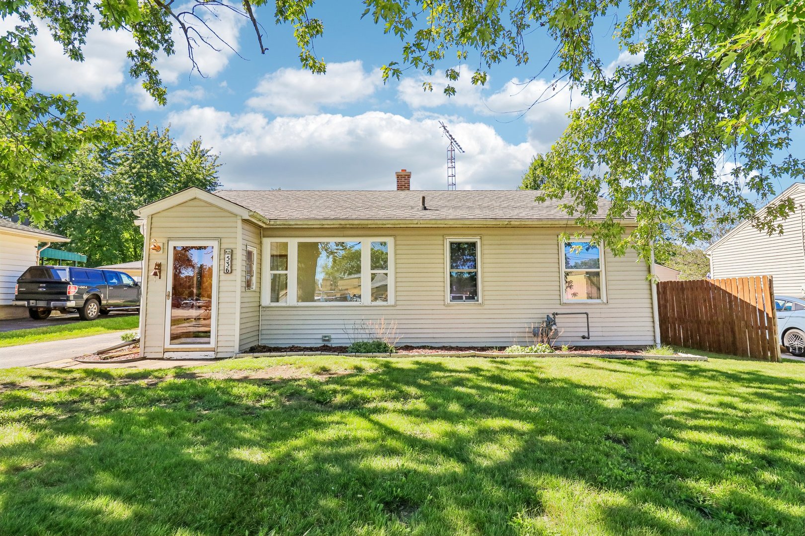 536 Locust Street Property Photo 1