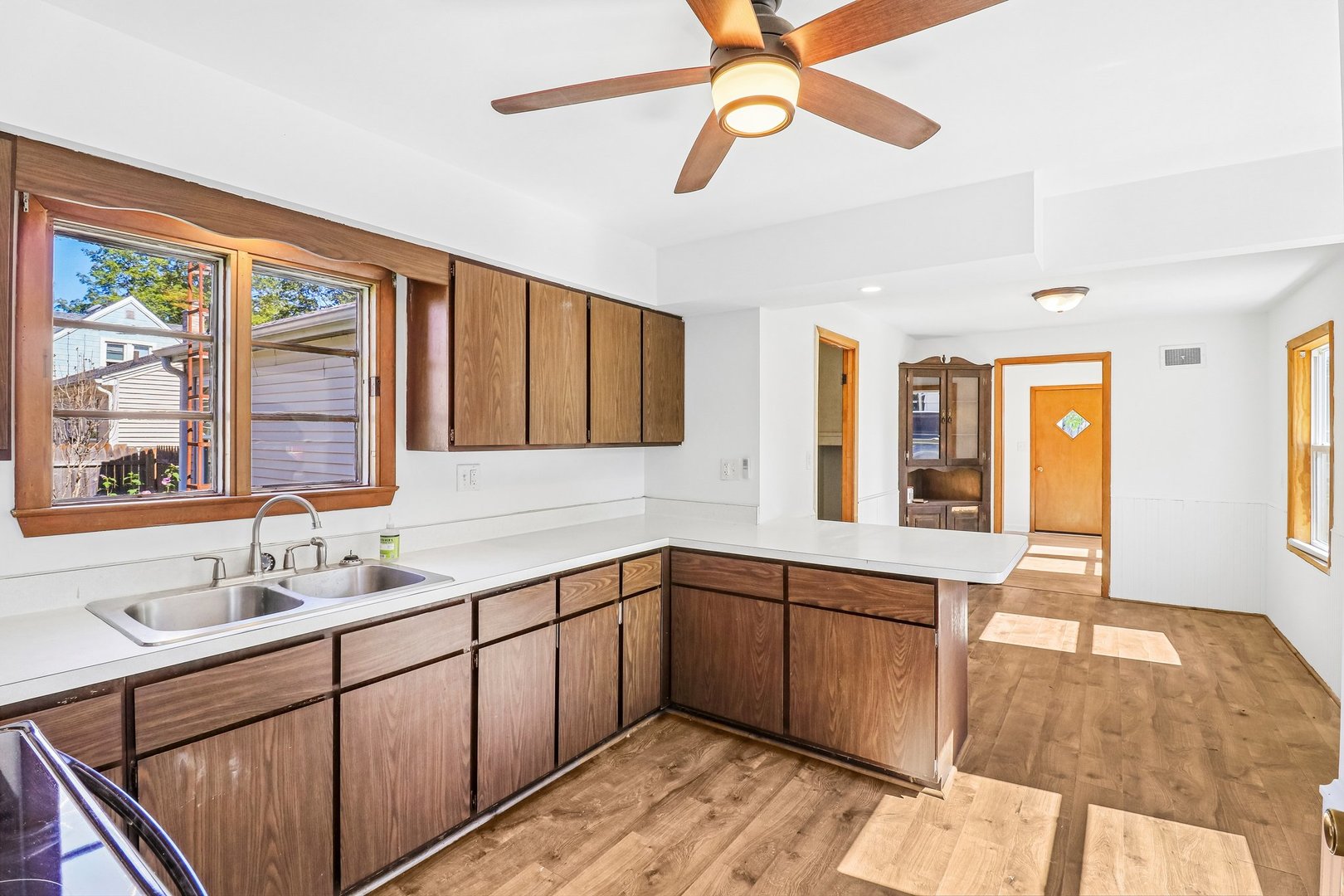 536 Locust Street Property Photo 17