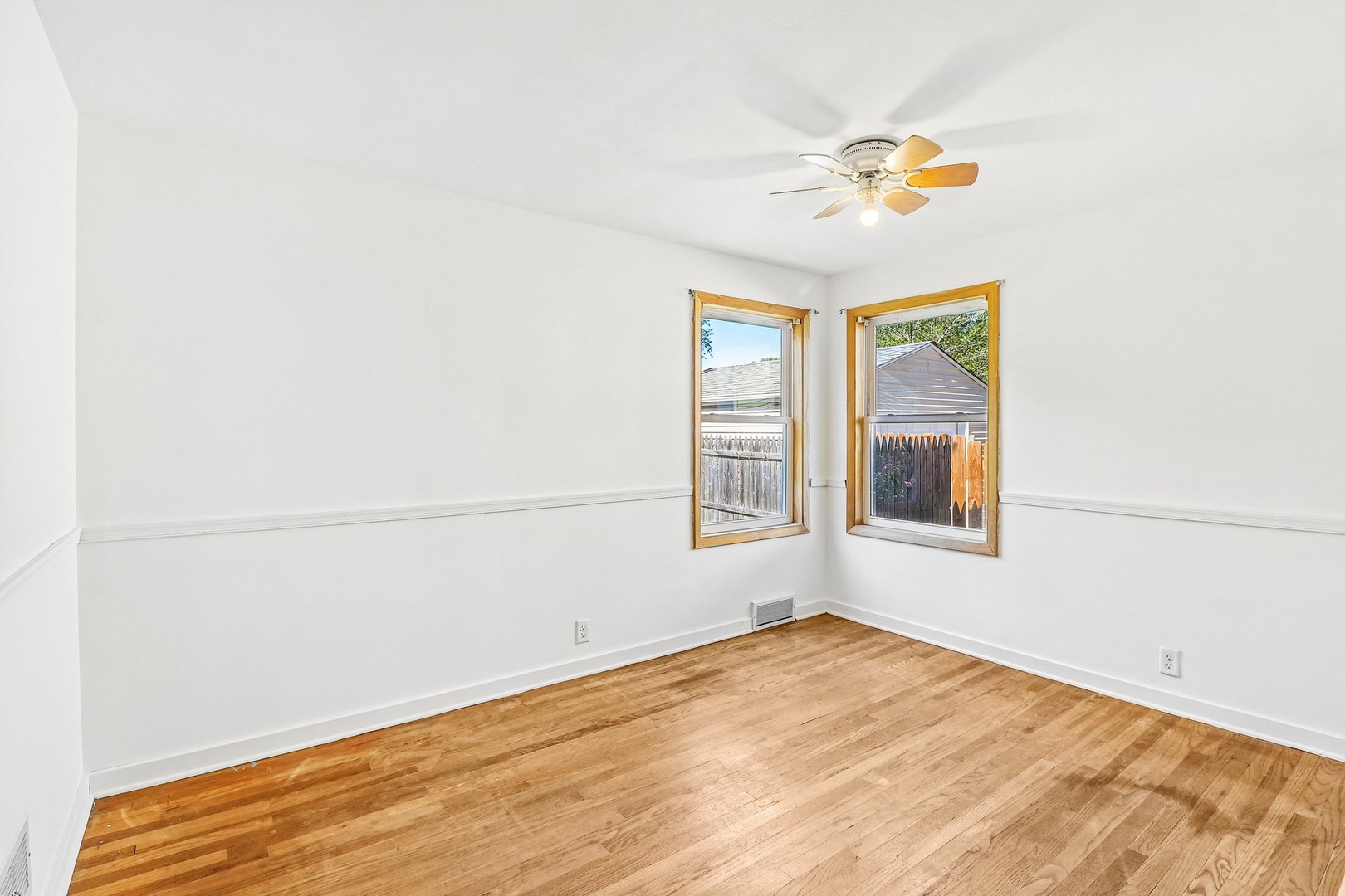 536 Locust Street Property Photo 21