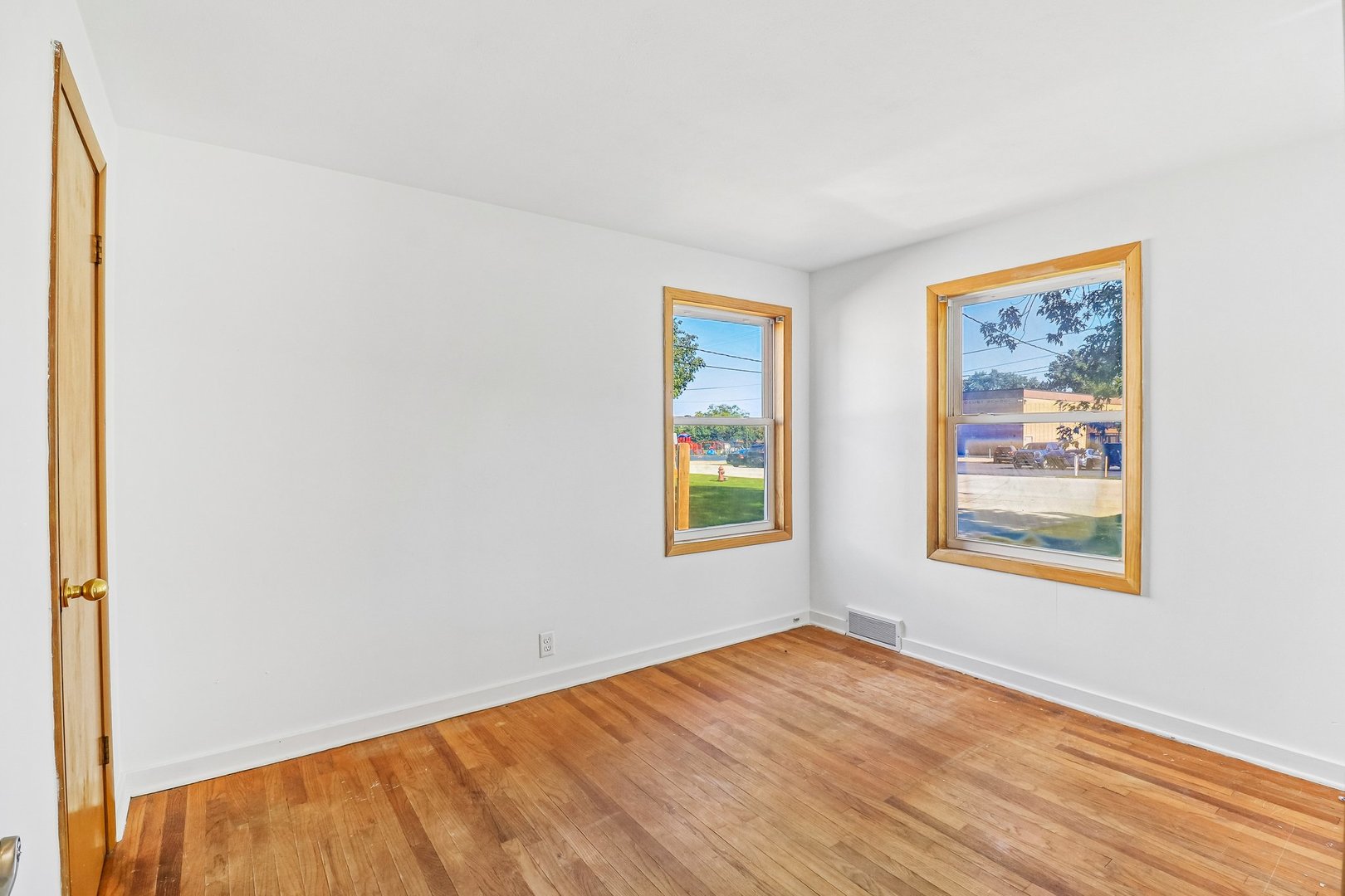 536 Locust Street Property Photo 23