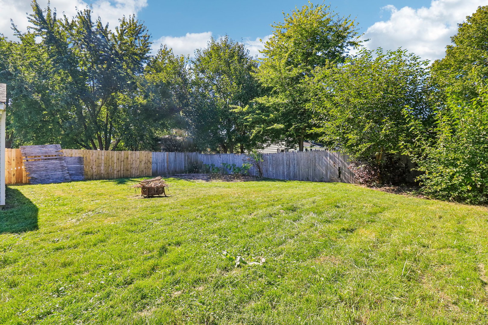 536 Locust Street Property Photo 33