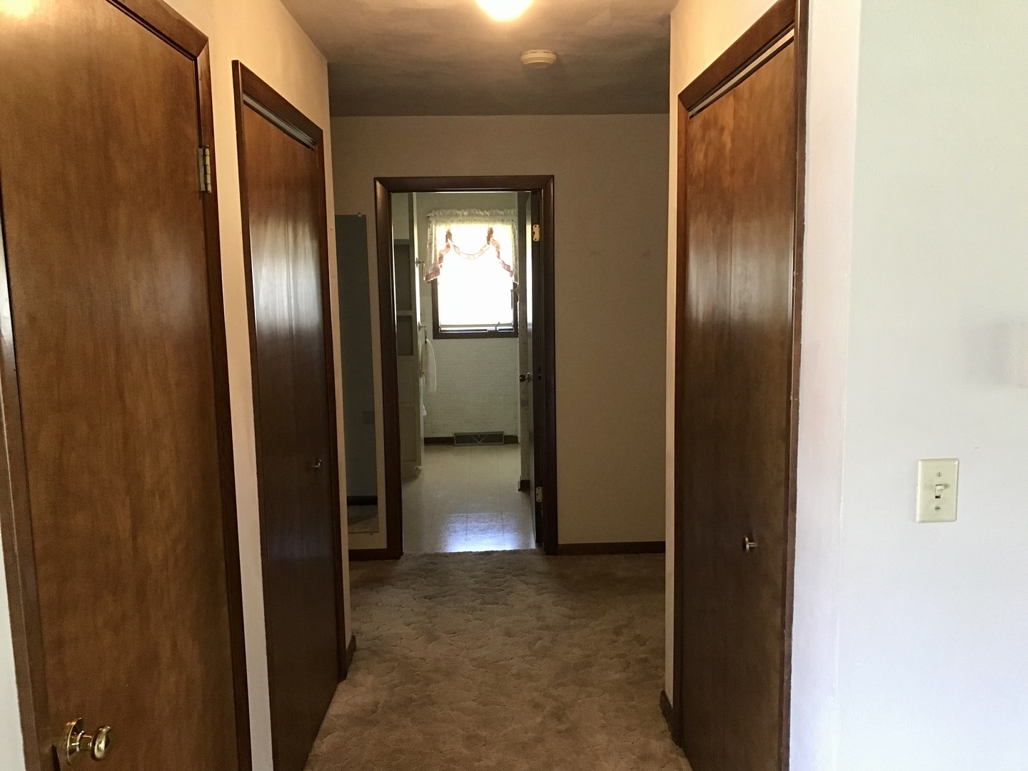 156 E Main Street Property Photo 12