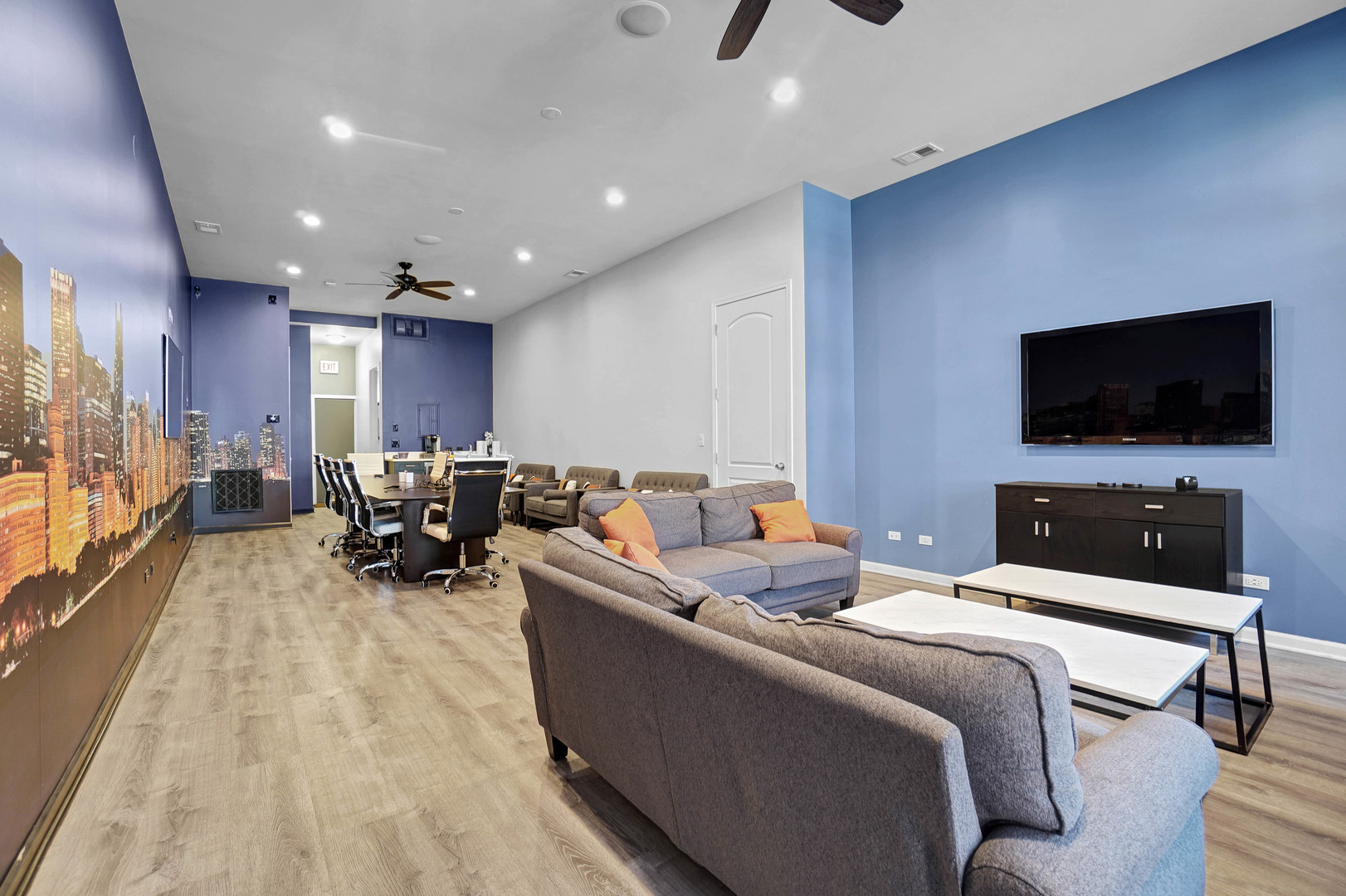 1419 W Chicago Avenue C1 Property Photo 2