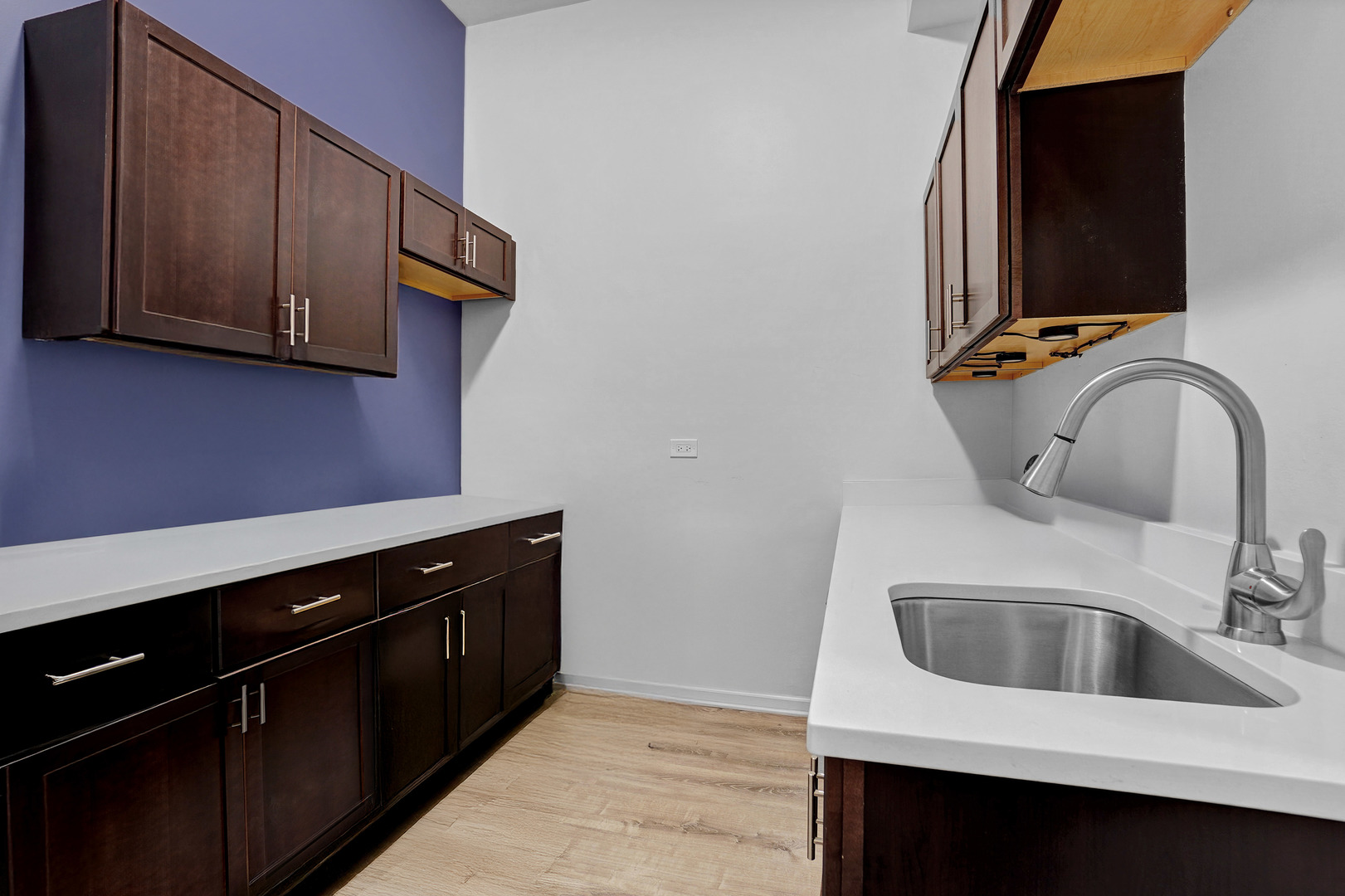 1419 W Chicago Avenue C1 Property Photo 6