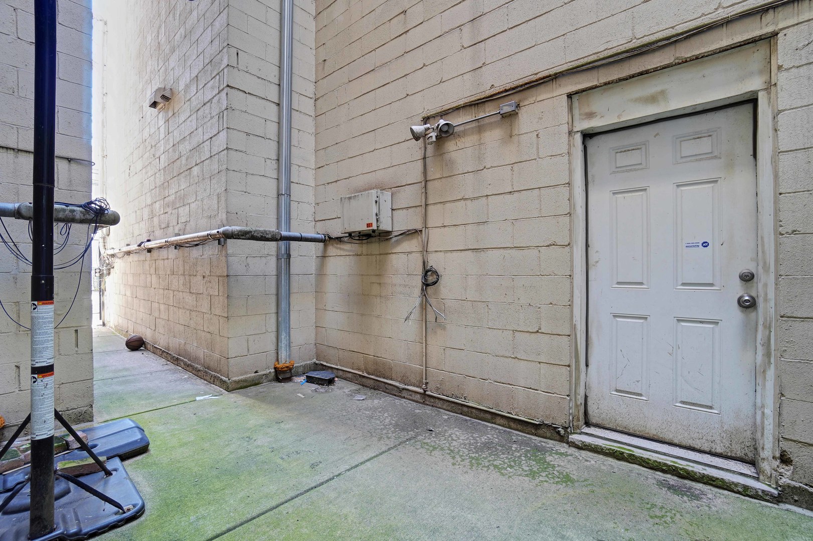 1419 W Chicago Avenue C1 Property Photo 7