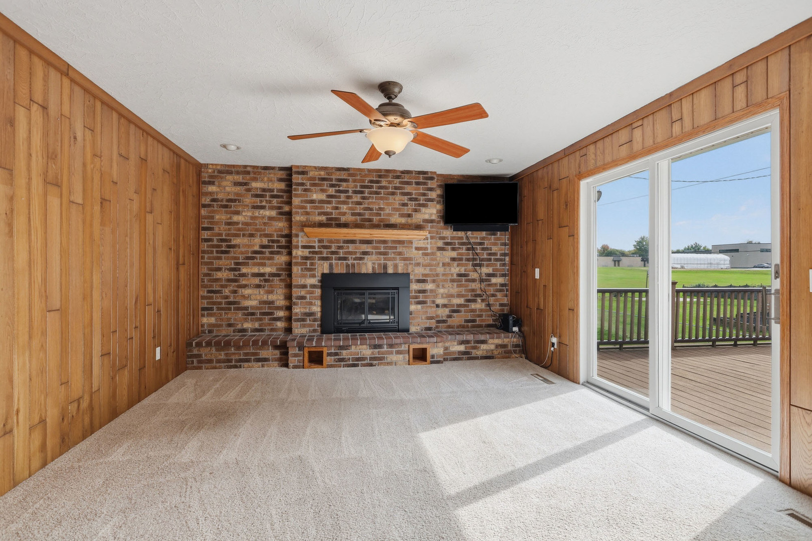 609 W Valley Drive Property Photo 12