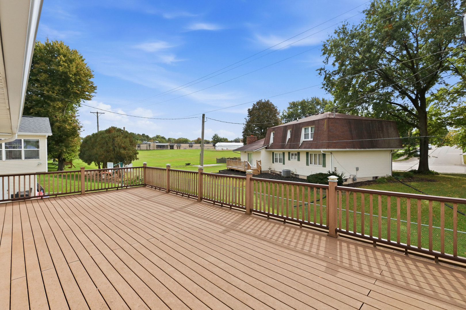 609 W Valley Drive Property Photo 16
