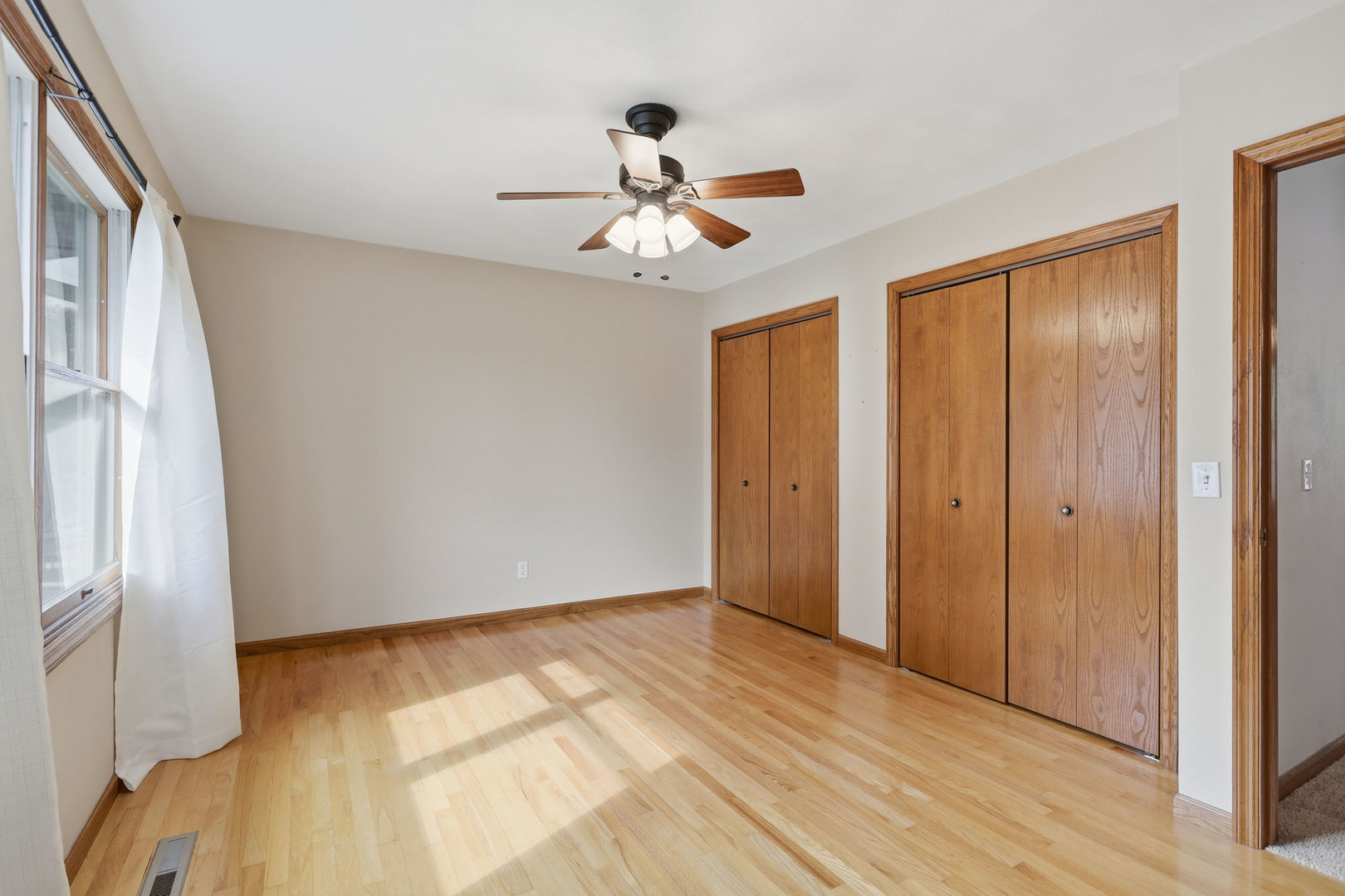 609 W Valley Drive Property Photo 28