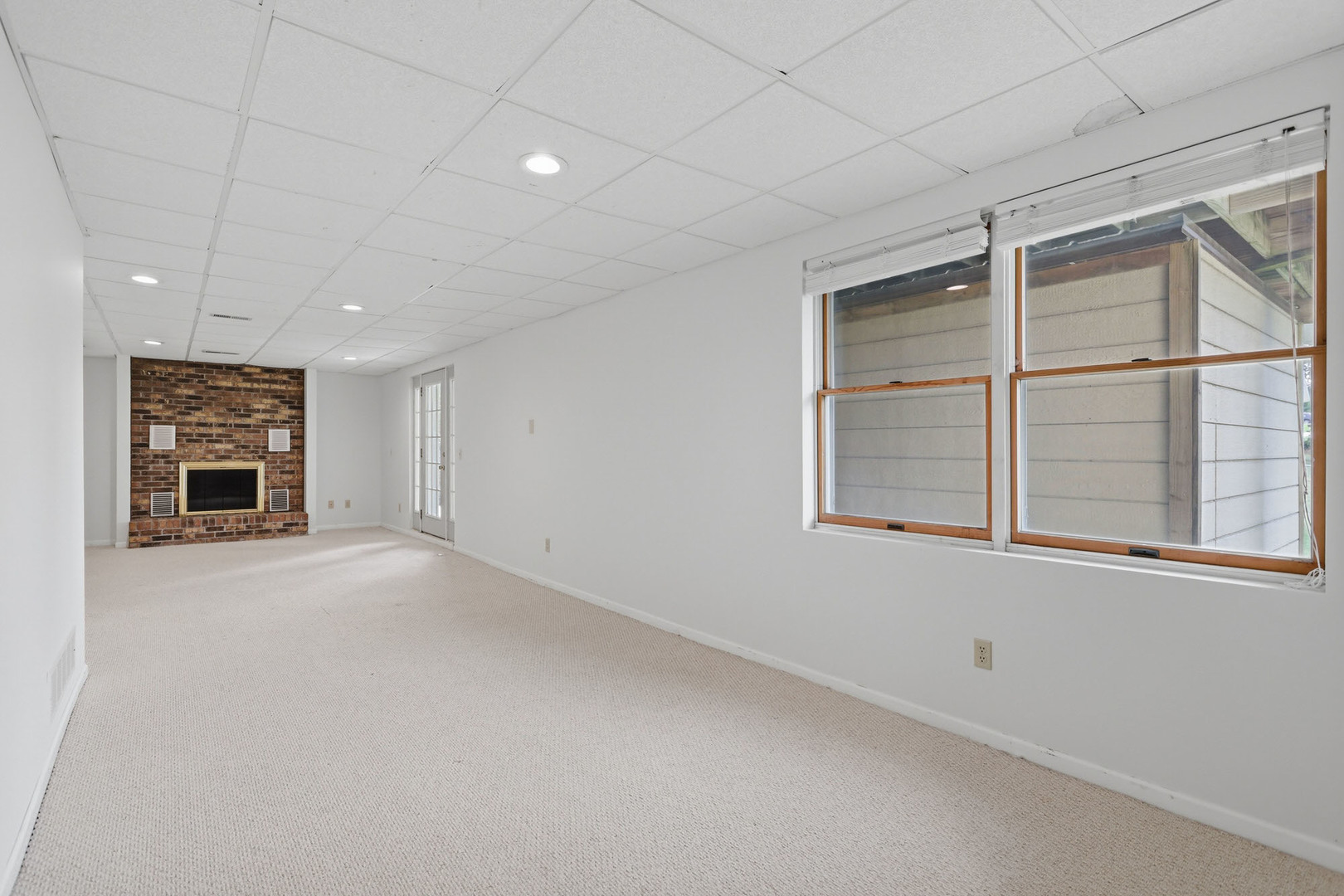 609 W Valley Drive Property Photo 29