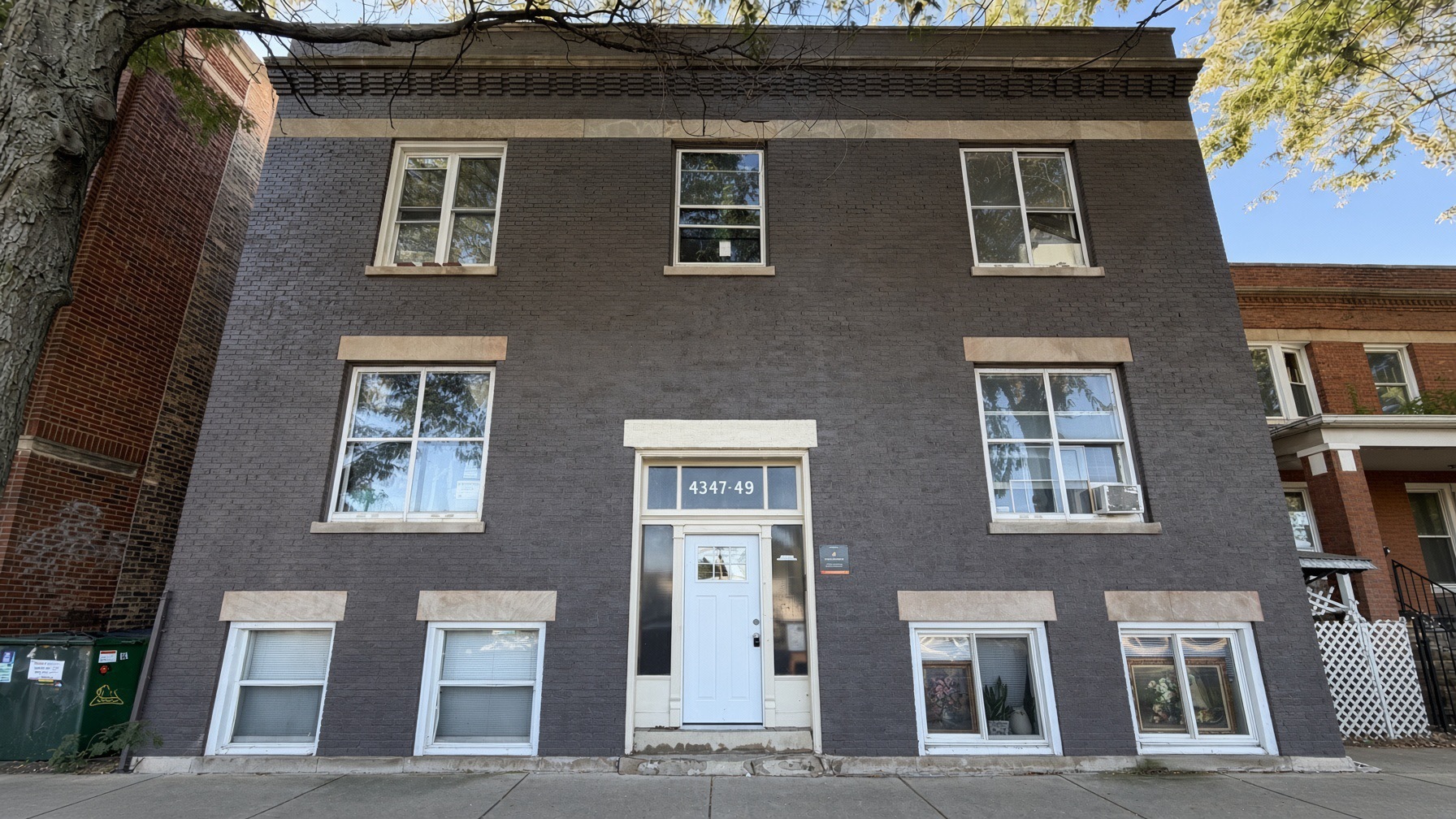 4347 W Irving Park Road Ge Property Photo 1
