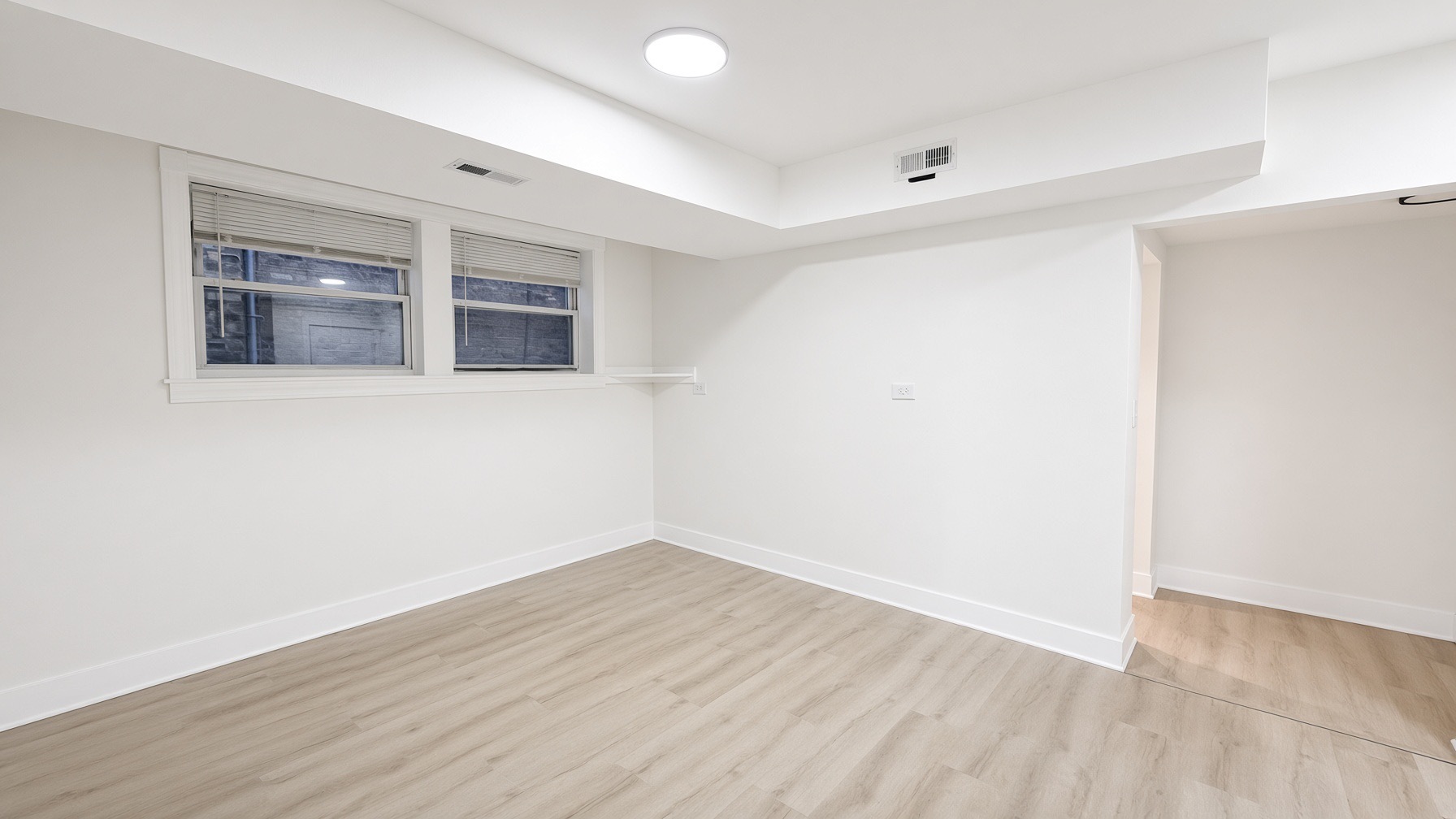 4347 W Irving Park Road Ge Property Photo 5