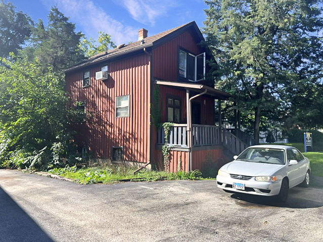 416 Crescent Street Property Photo 1