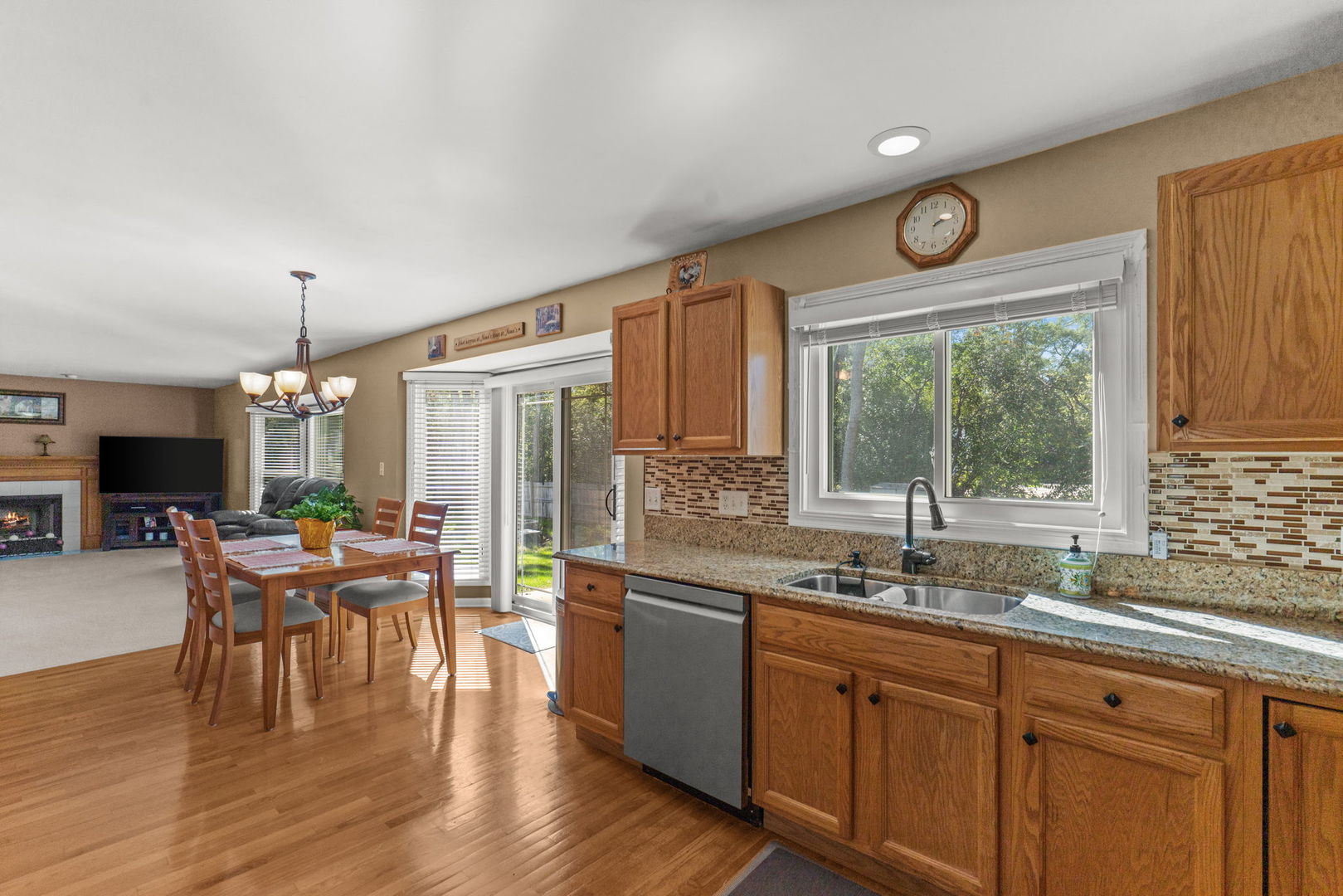 1460 Prairie Crossing Drive Property Photo 11