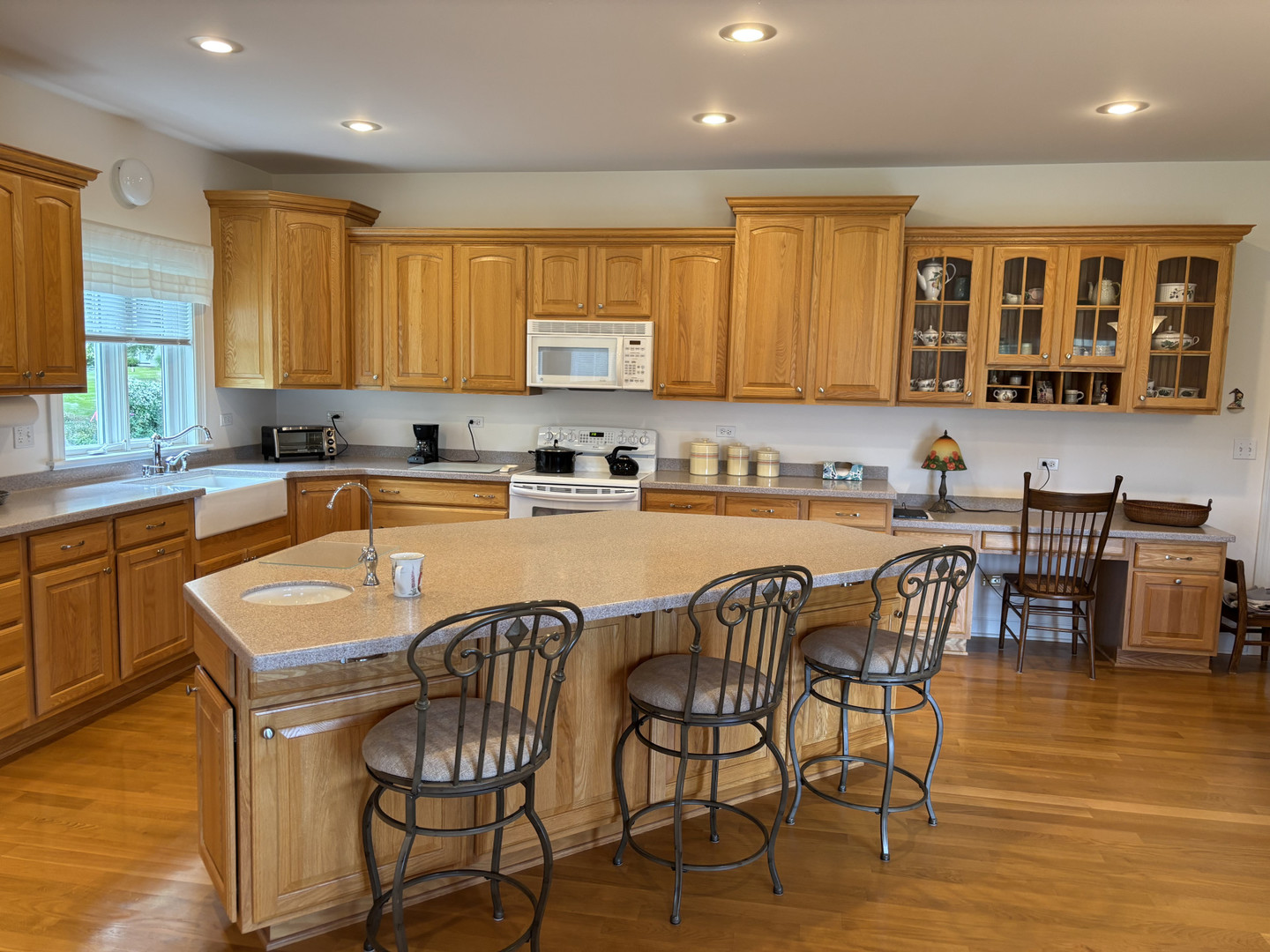1518 W Lincoln Road Property Photo 4