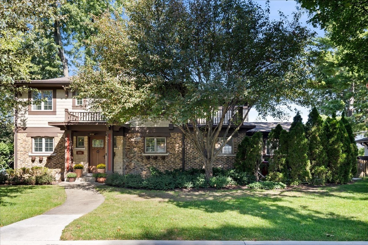 645 S Belmont Avenue Property Photo 1