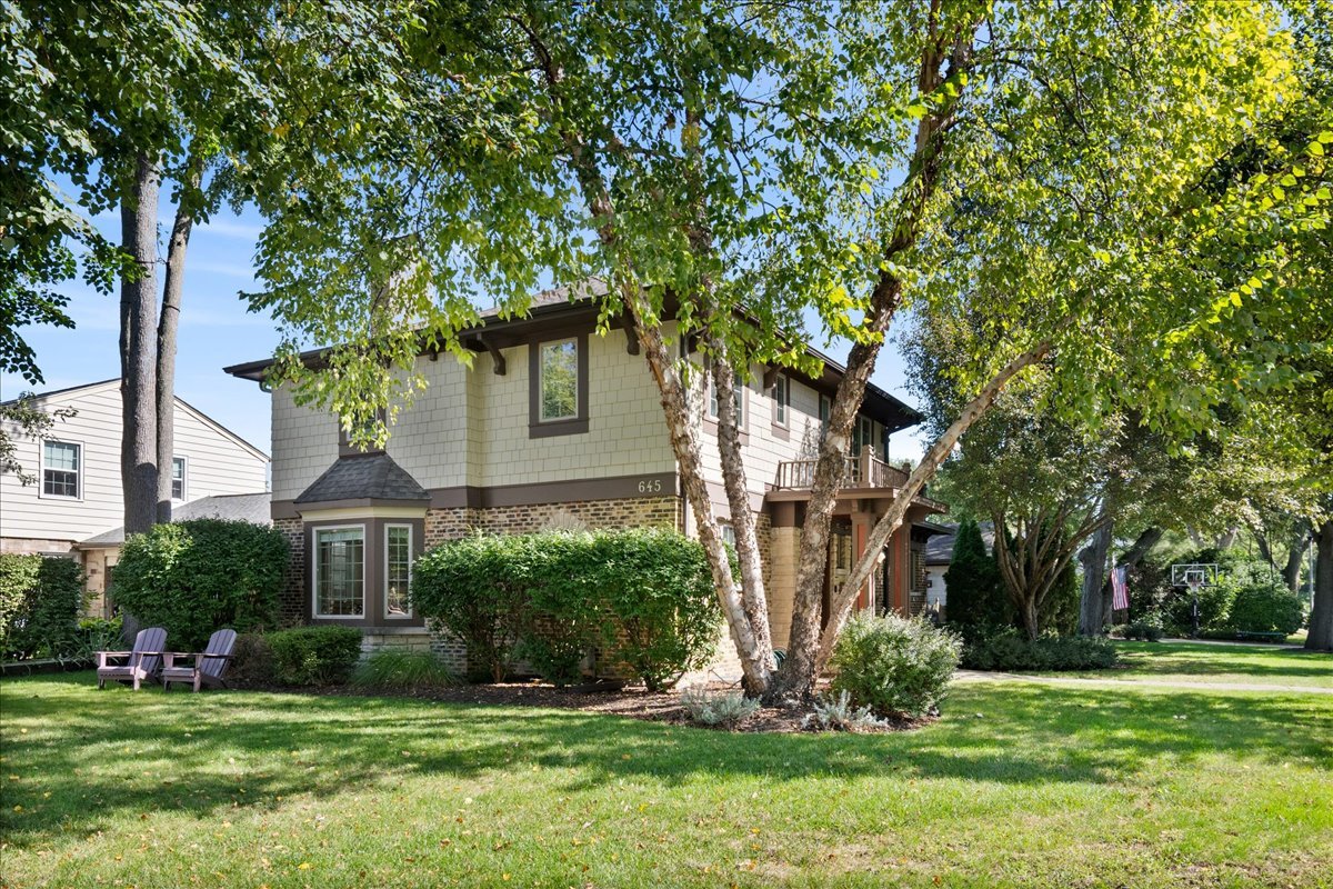645 S Belmont Avenue Property Photo 2