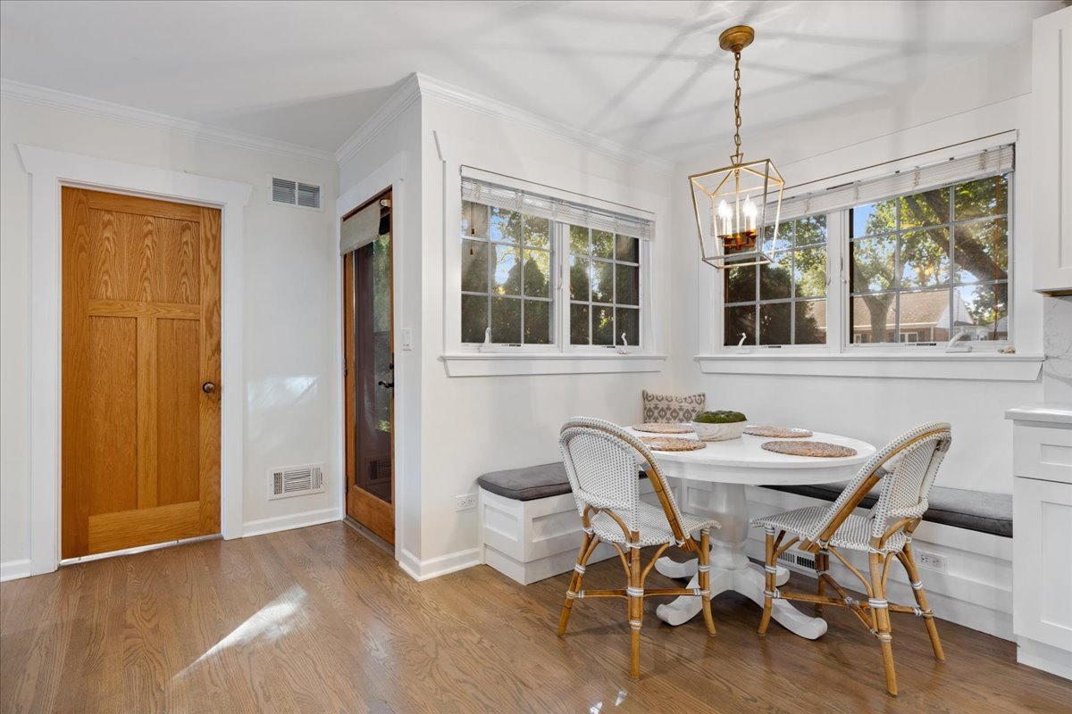 645 S Belmont Avenue Property Photo 11
