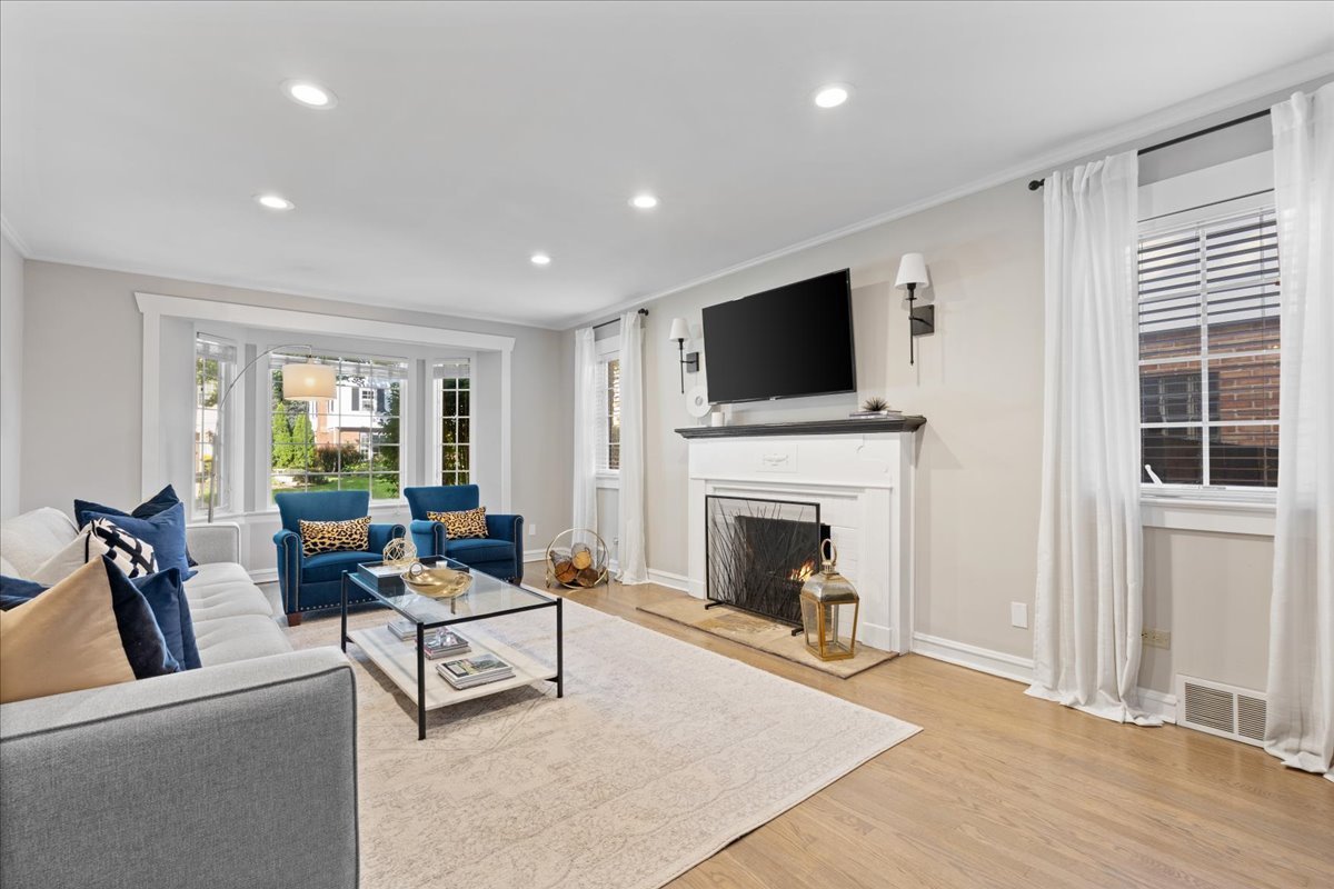 645 S Belmont Avenue Property Photo 15
