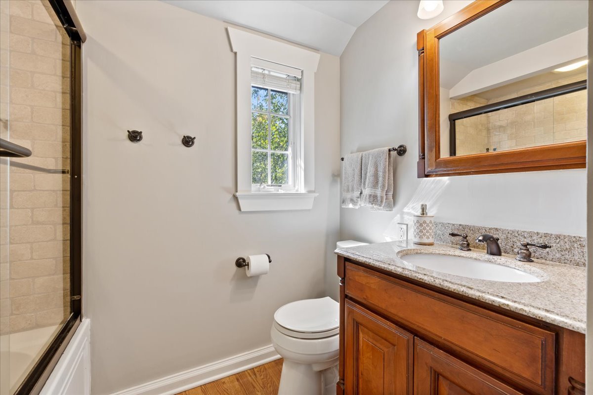 645 S Belmont Avenue Property Photo 29
