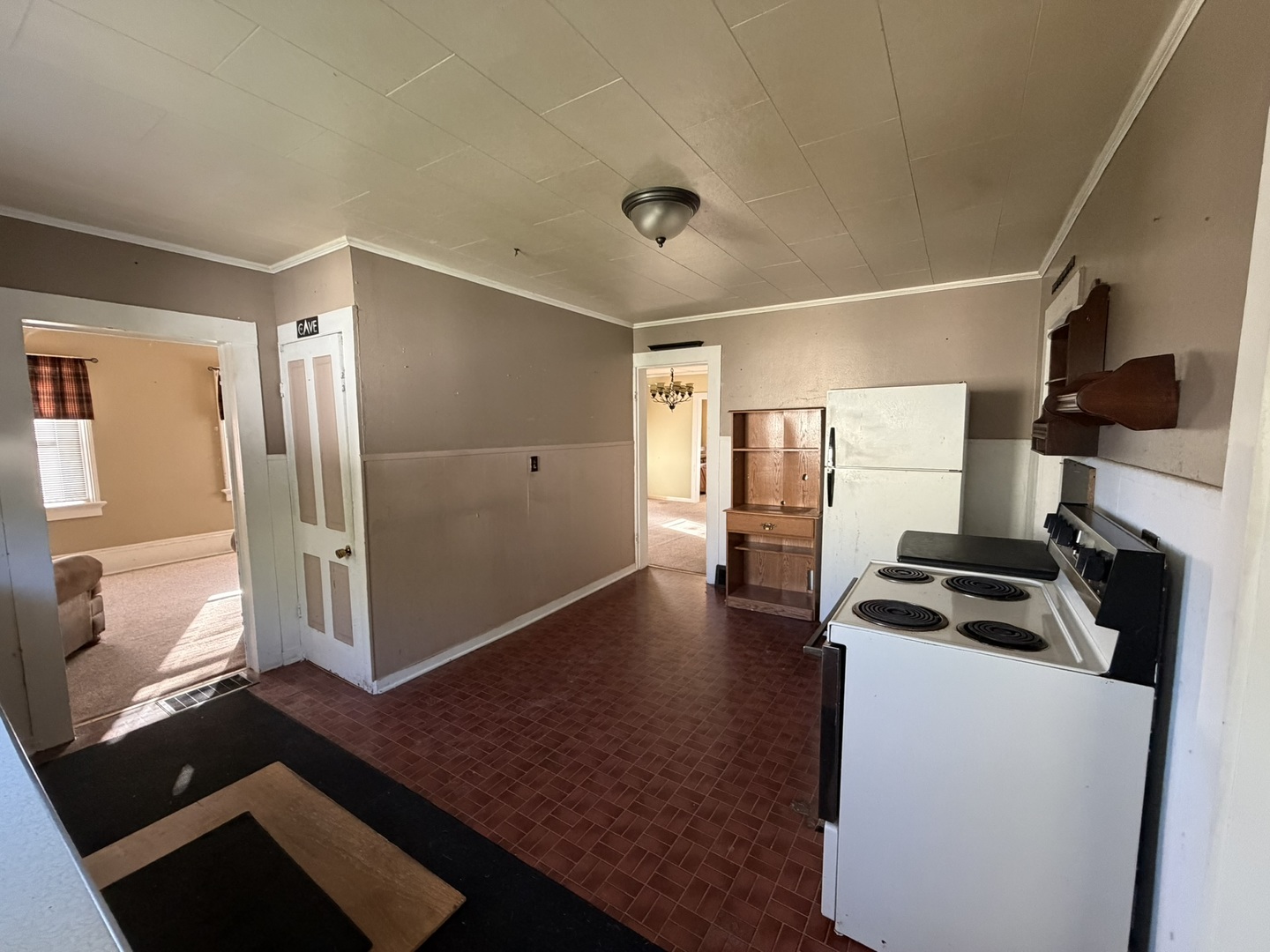 217 W Railroad Street Property Photo 13