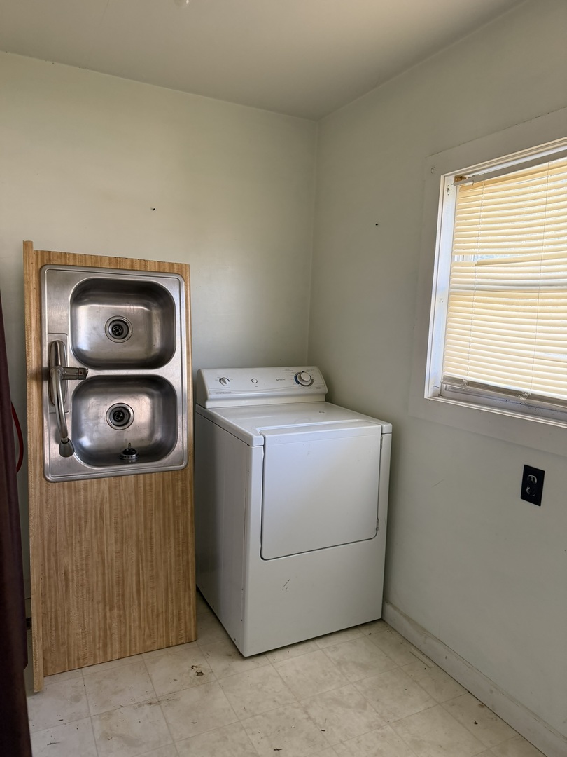 217 W Railroad Street Property Photo 19