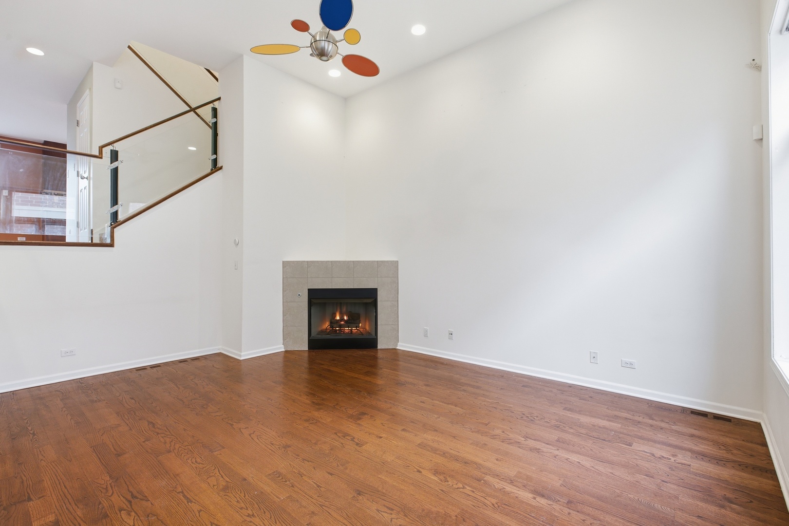 820 W 36th Street 2 Property Photo 5