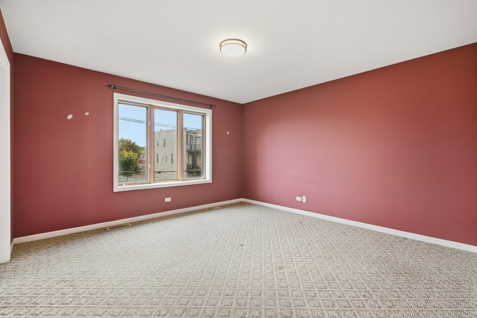 820 W 36th Street 2 Property Photo 13