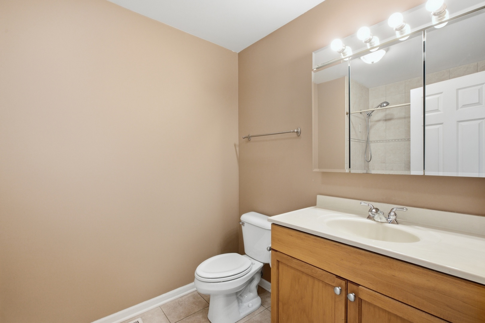 820 W 36th Street 2 Property Photo 15