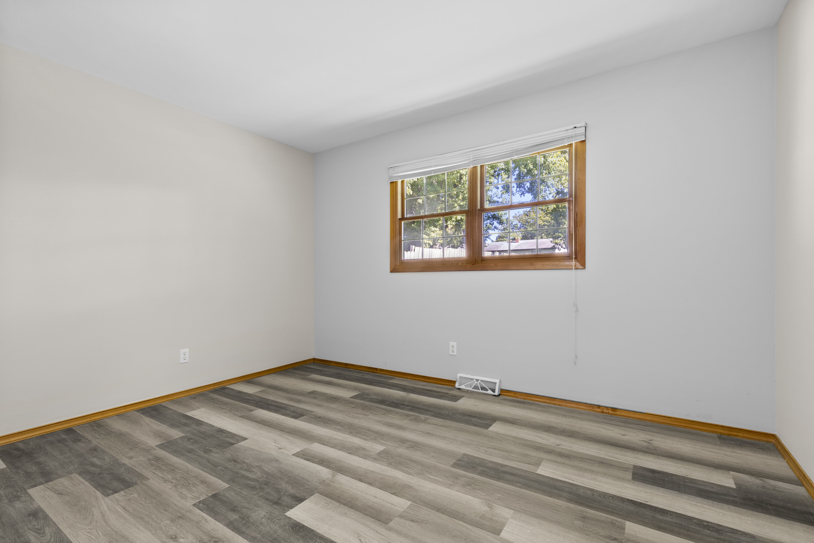 1816 8th Avenue Property Photo 11