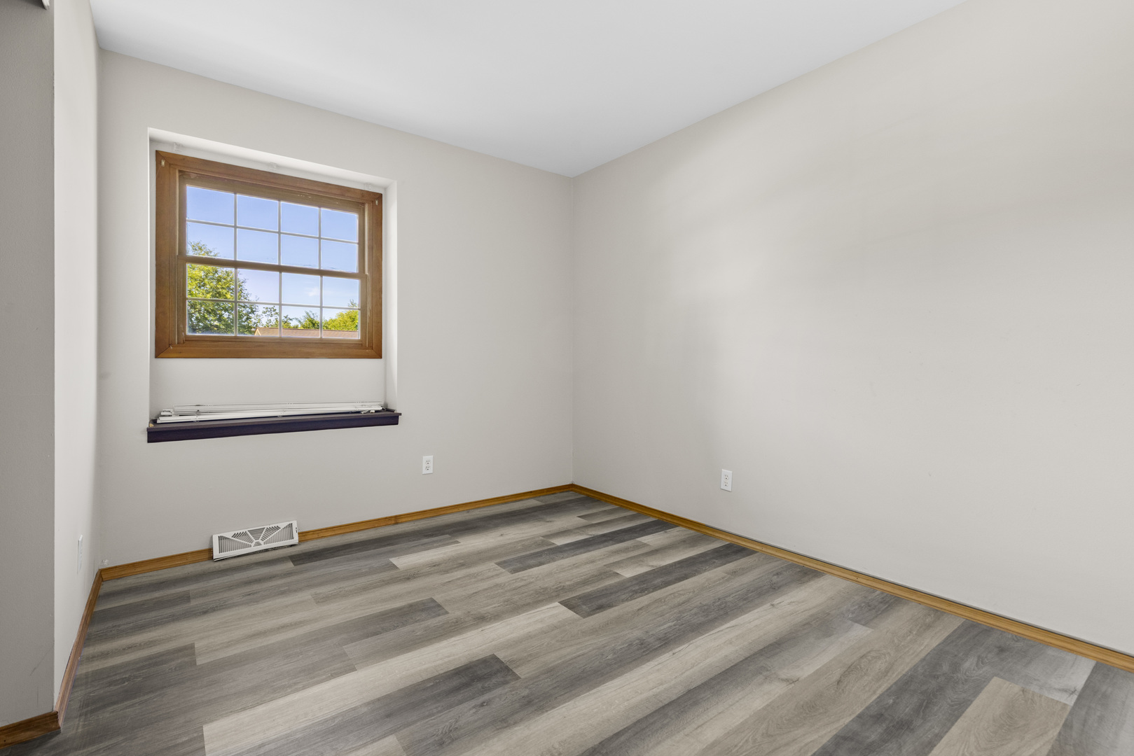 1816 8th Avenue Property Photo 12