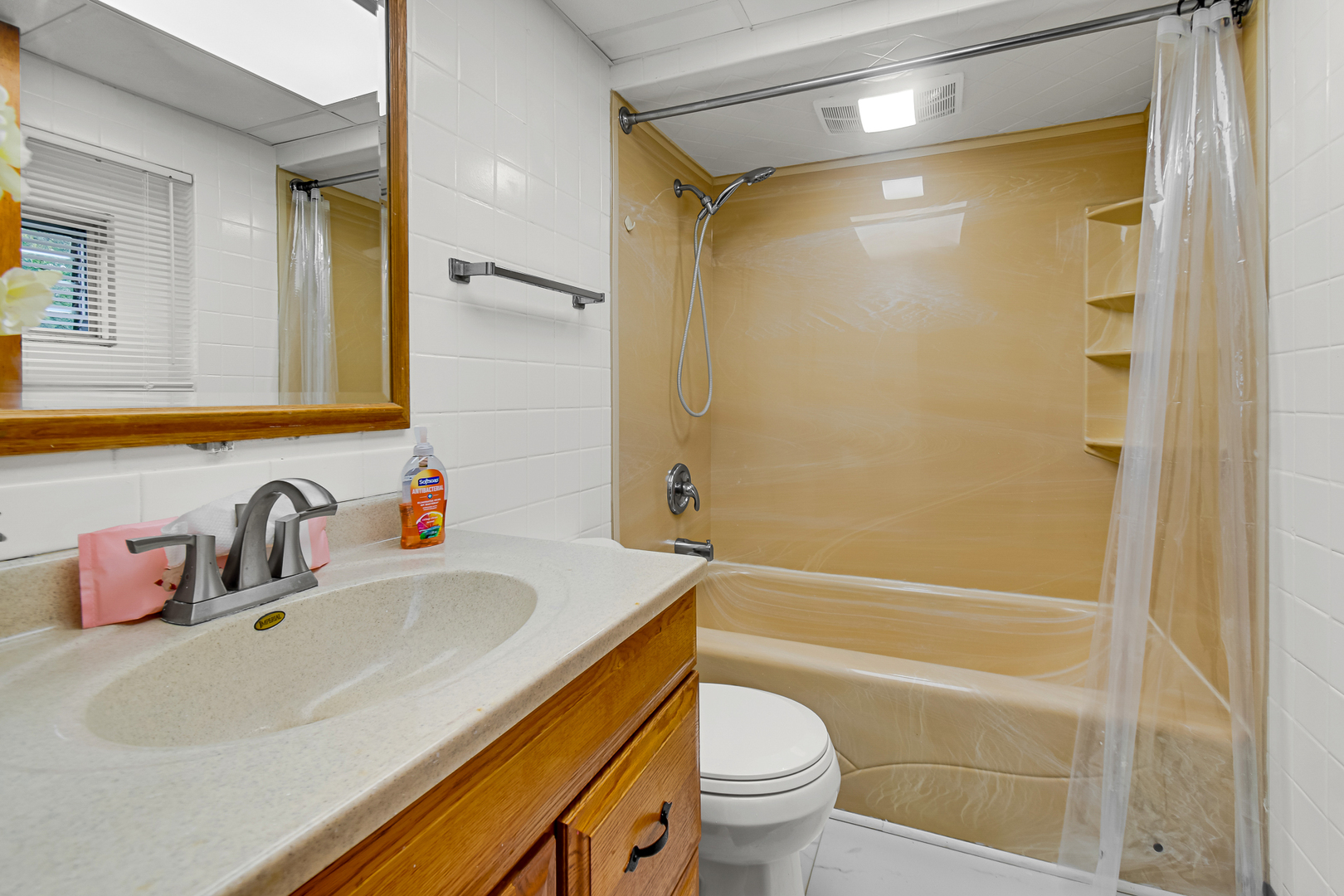 256 E 140th Place Property Photo 15