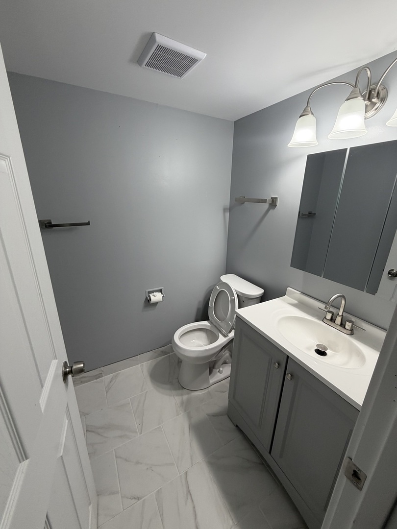 4026 W Washington Boulevard Property Photo 11