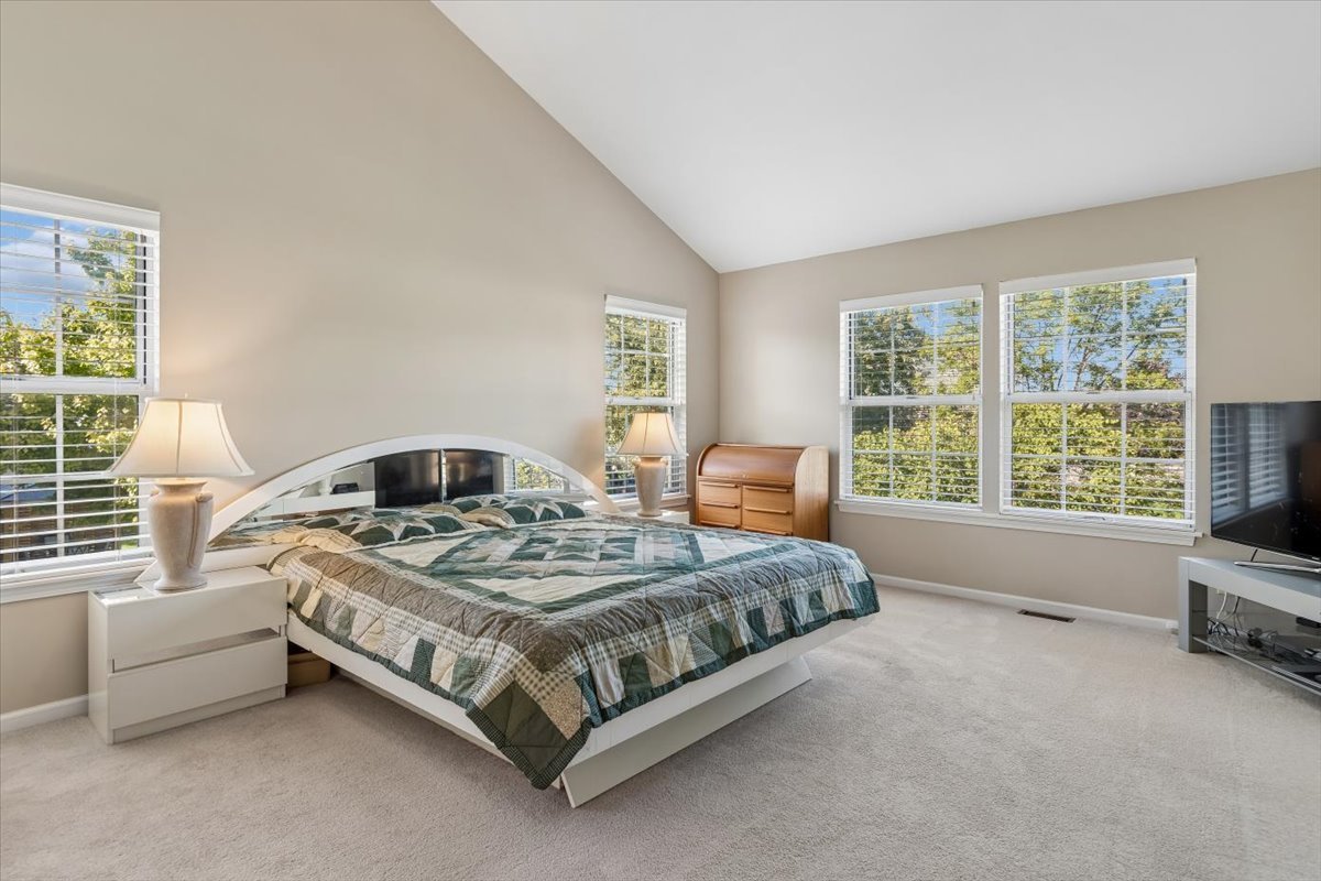 925 Brompton Circle Property Photo 11