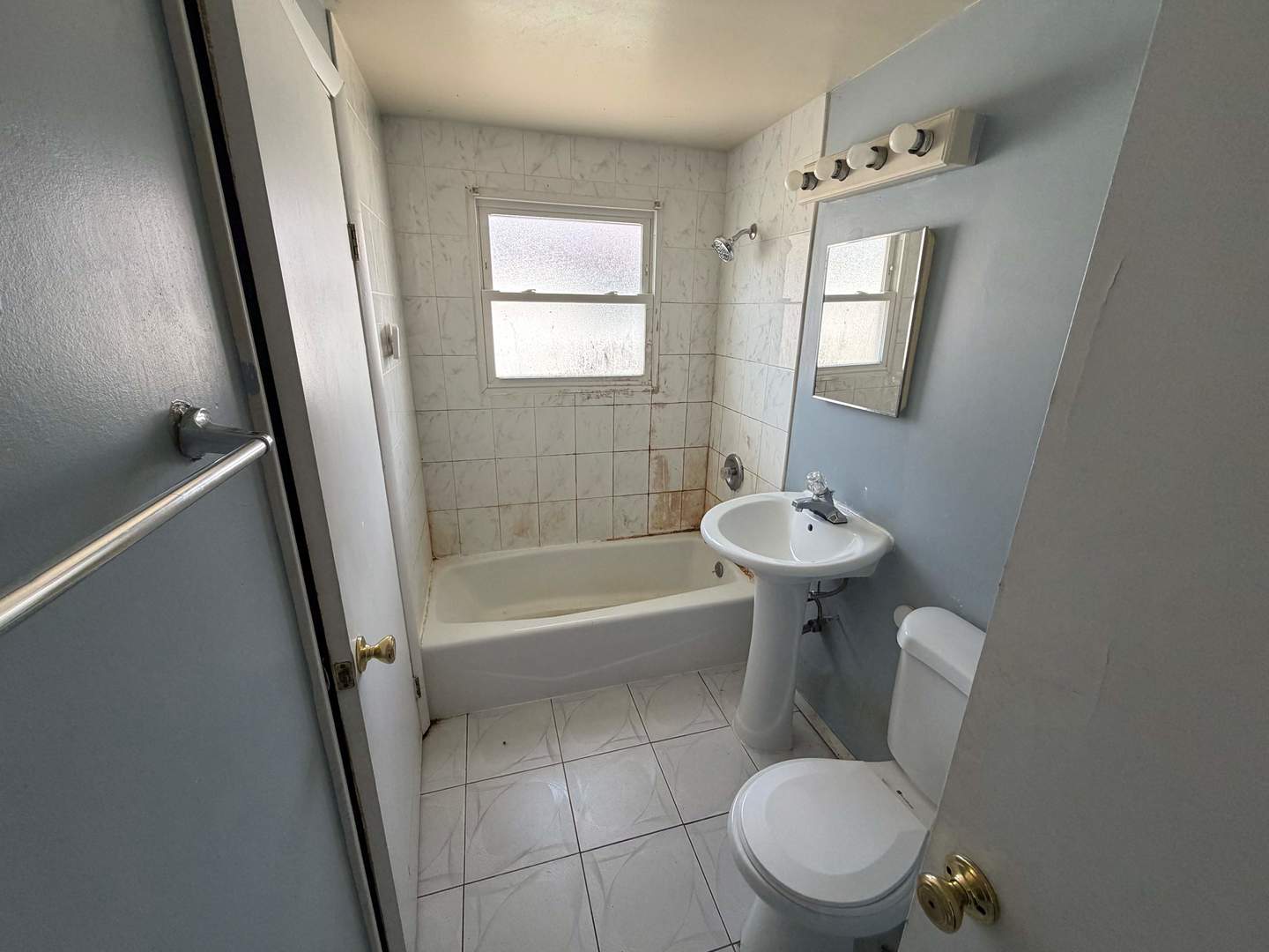 3227 Nelson Avenue Property Photo 6
