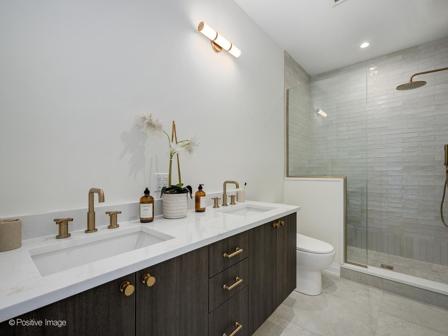 1821 N Kimball Avenue 1f Property Photo 8