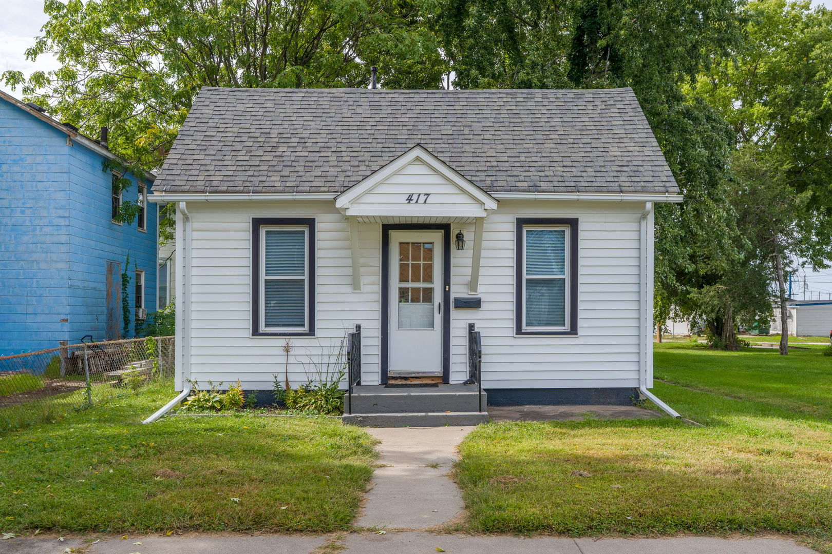 417 37th Street Property Photo 1