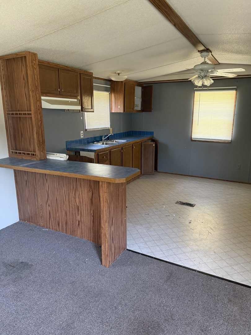 313 Leonard Street Property Photo 5