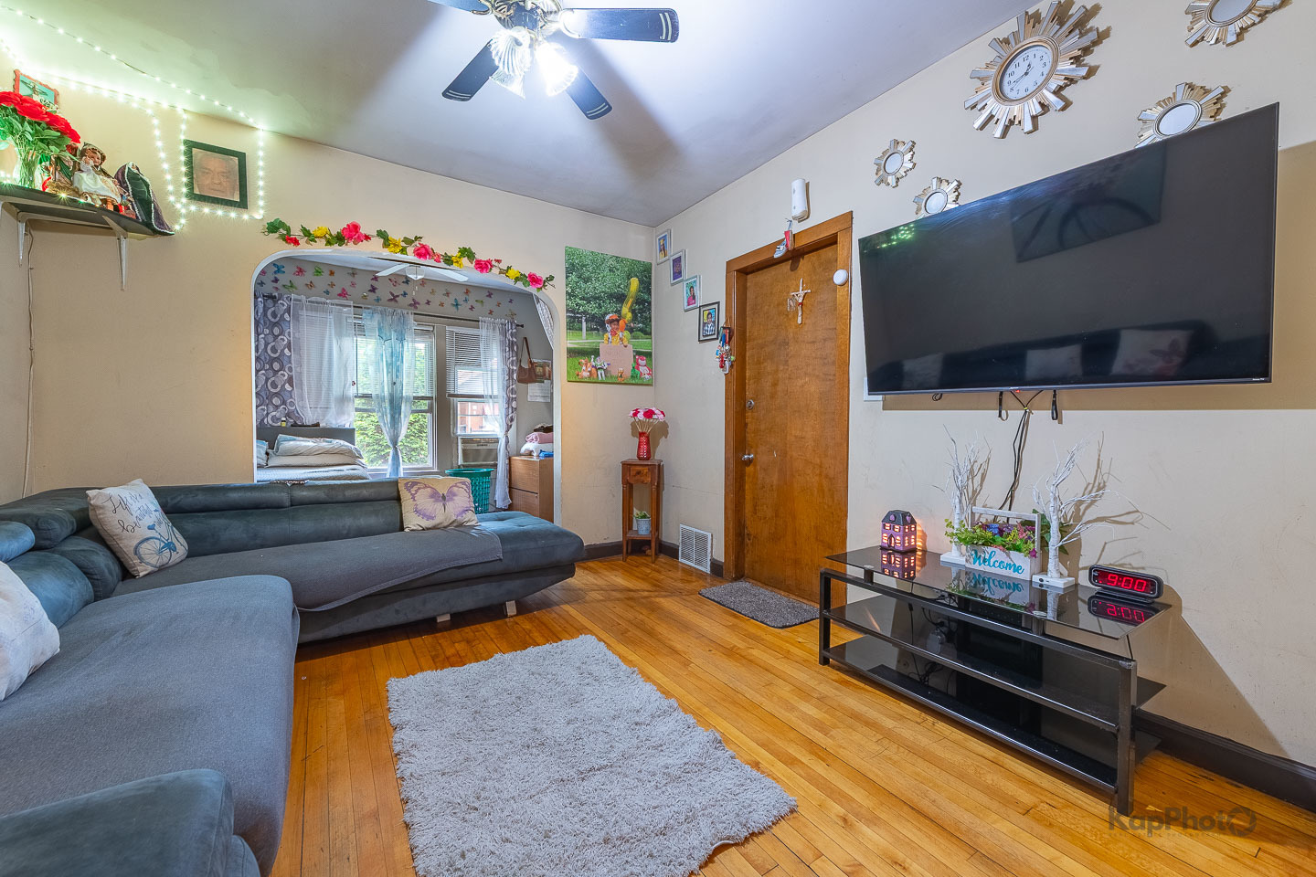 2135 N Latrobe Avenue Property Photo 4