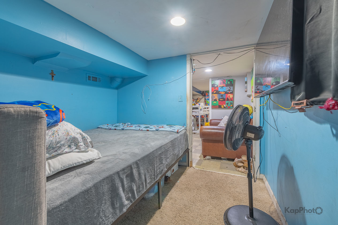 2135 N Latrobe Avenue Property Photo 23
