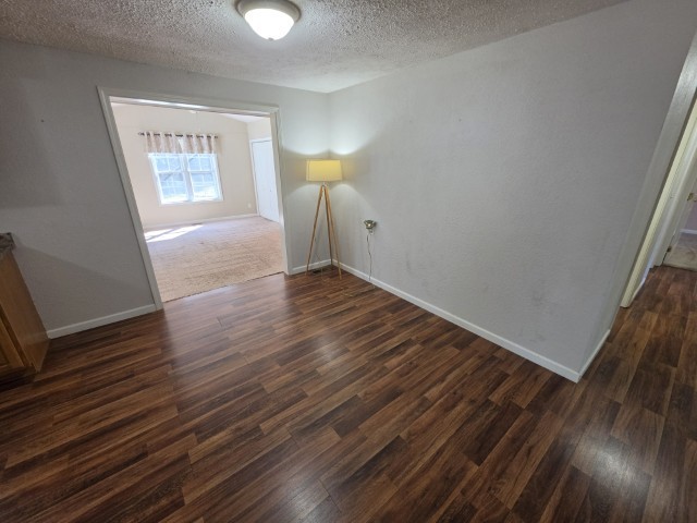 620 Pear Street Property Photo 4