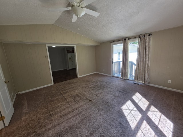 620 Pear Street Property Photo 28