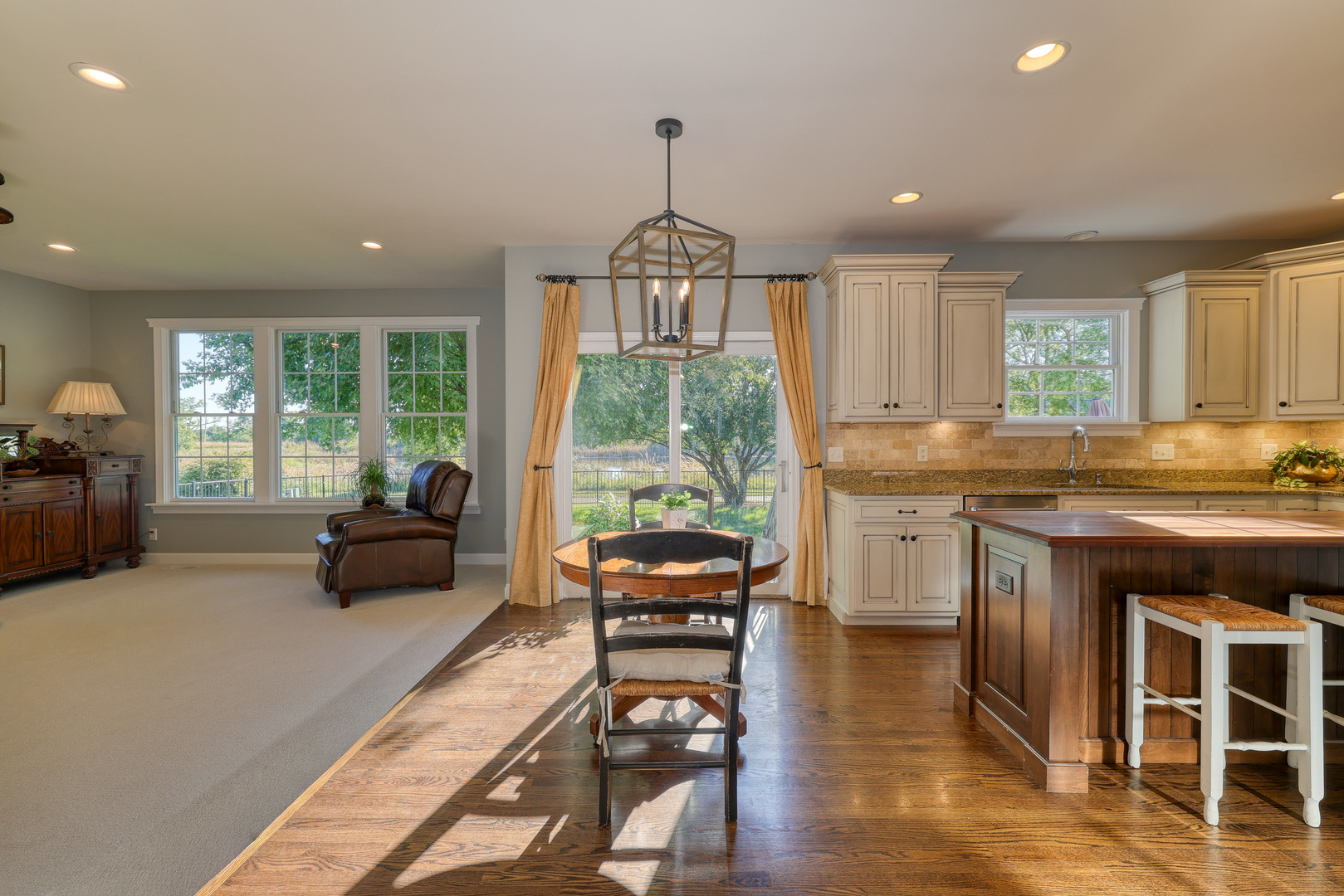 1261 Independence Avenue Property Photo 14