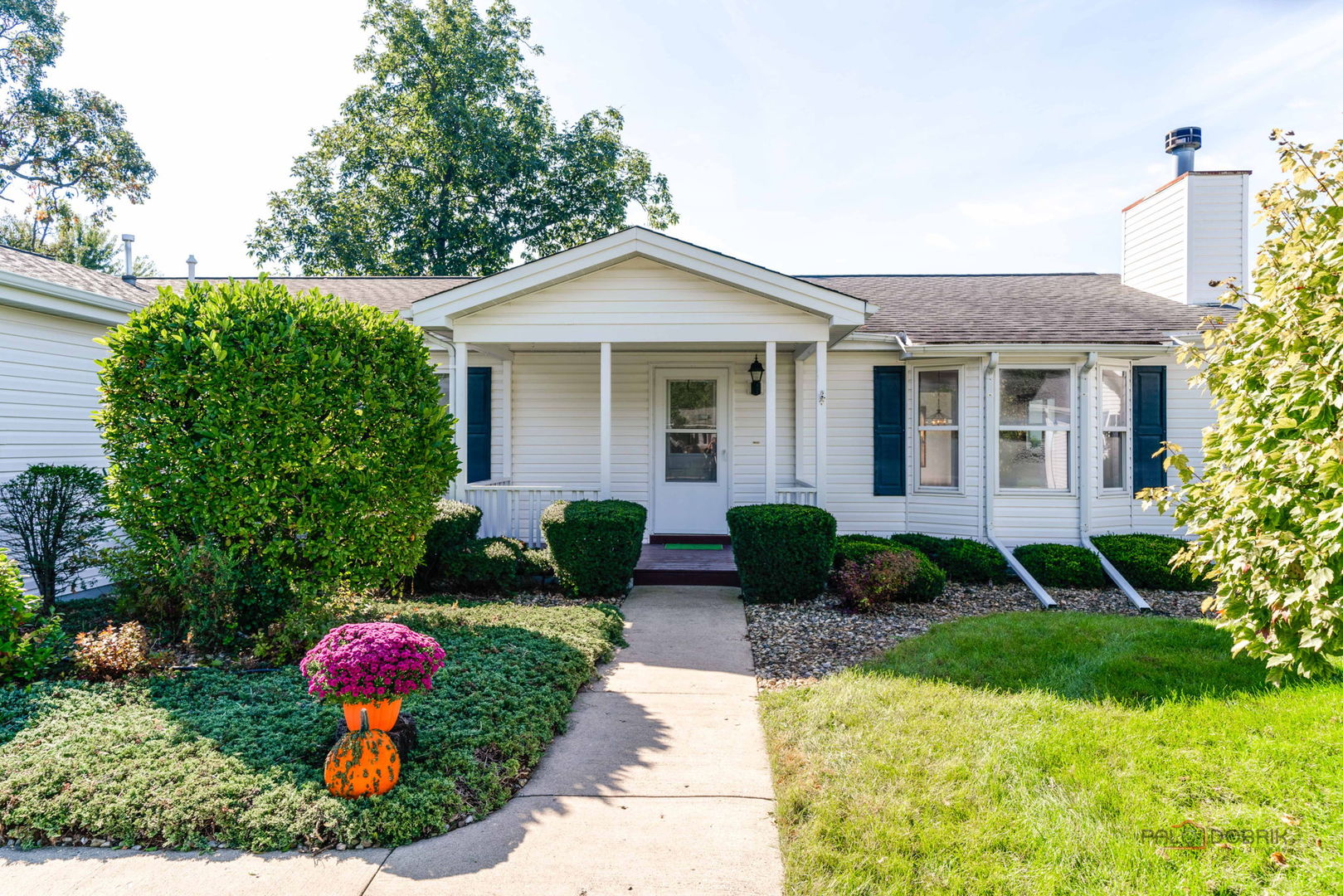 2724 Bluegrass Court Property Photo 2